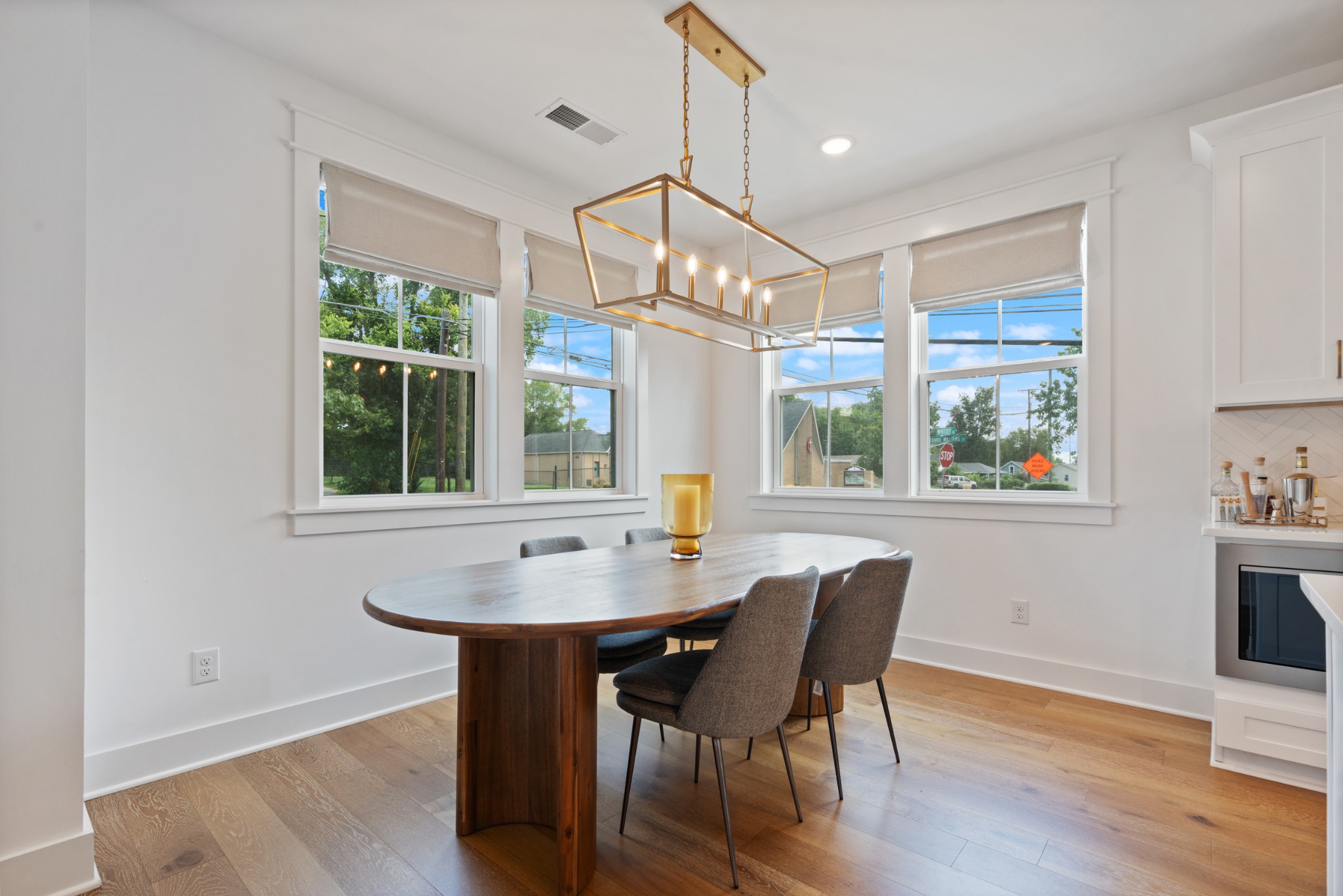 323 Whitsett Rd