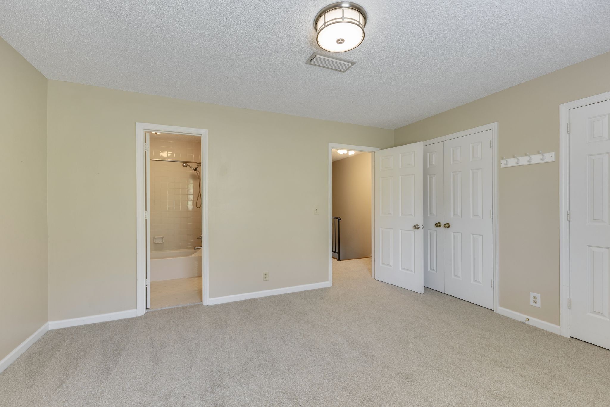 5768 Stone Brook Dr
