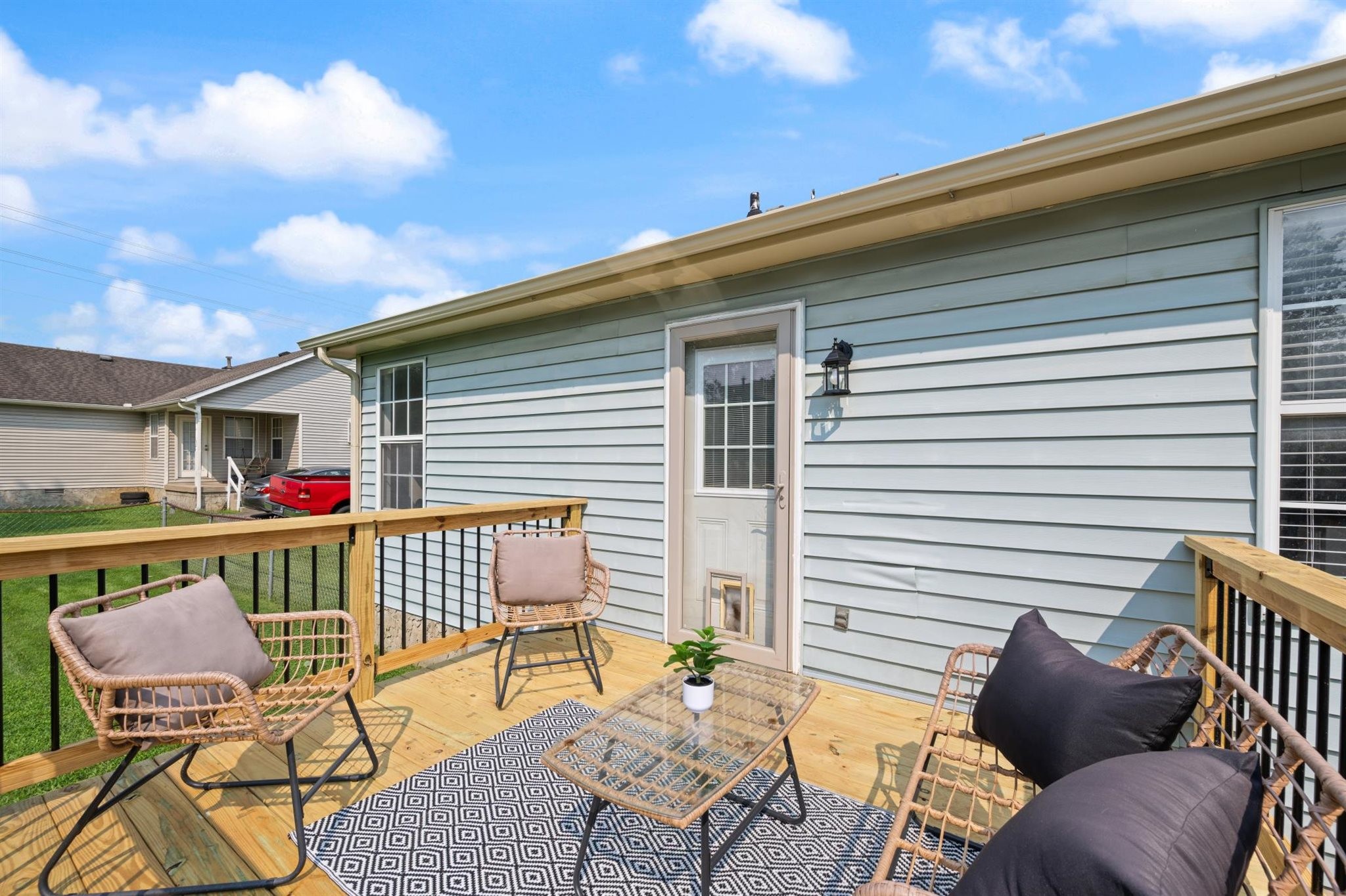 517 Noel Ln