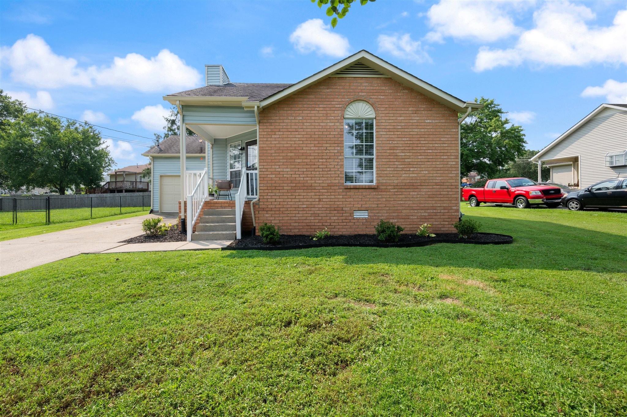 517 Noel Ln