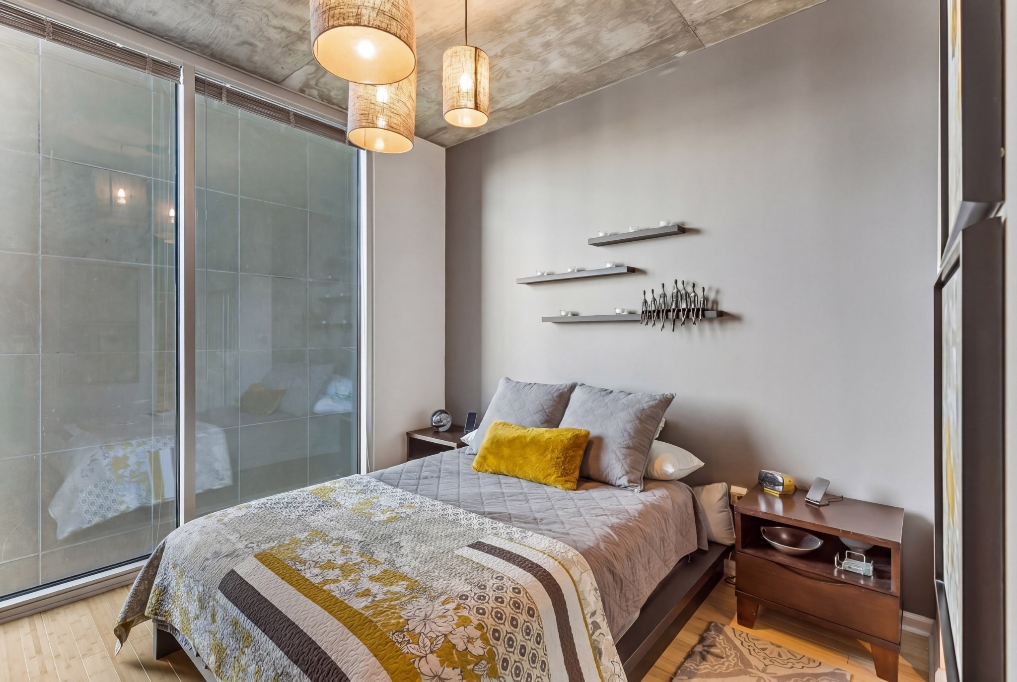 415 Church St Unit: 1103