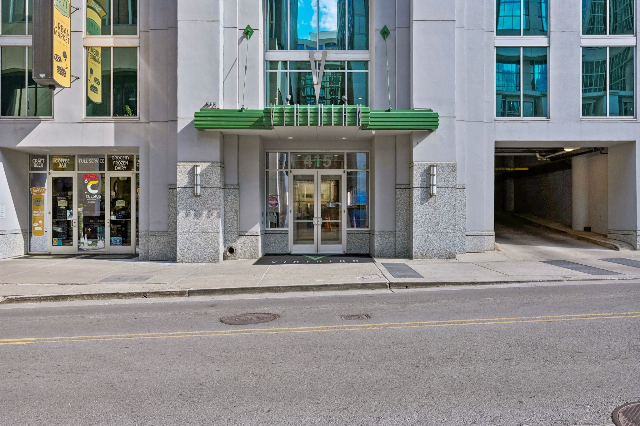415 Church St Unit: 1103