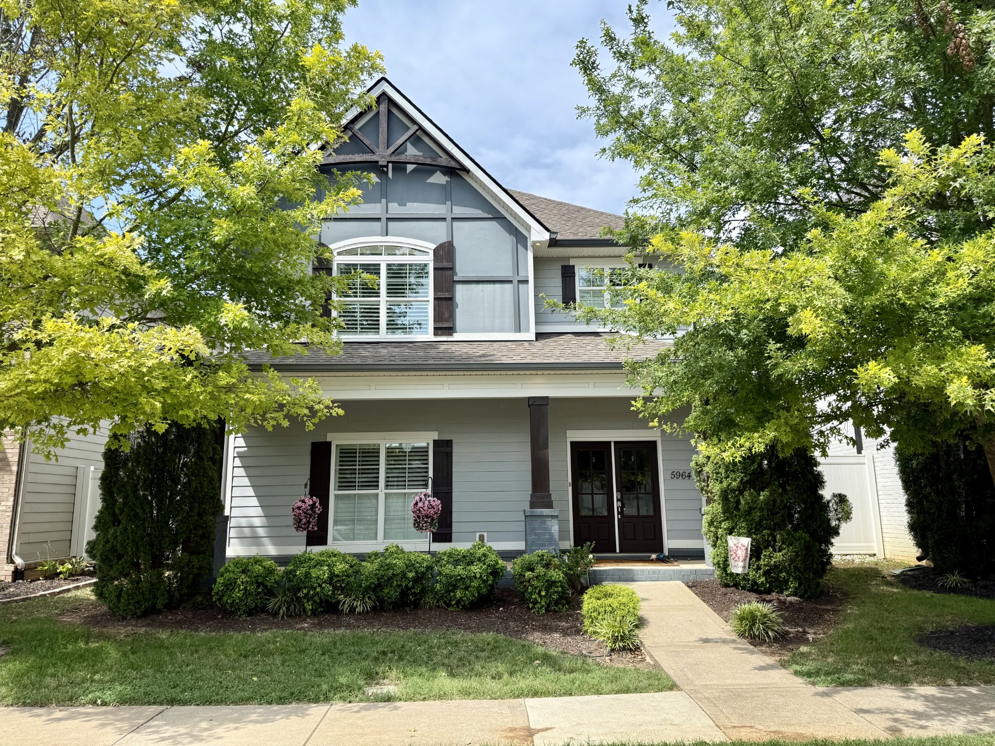 5964 Cottingham Dr