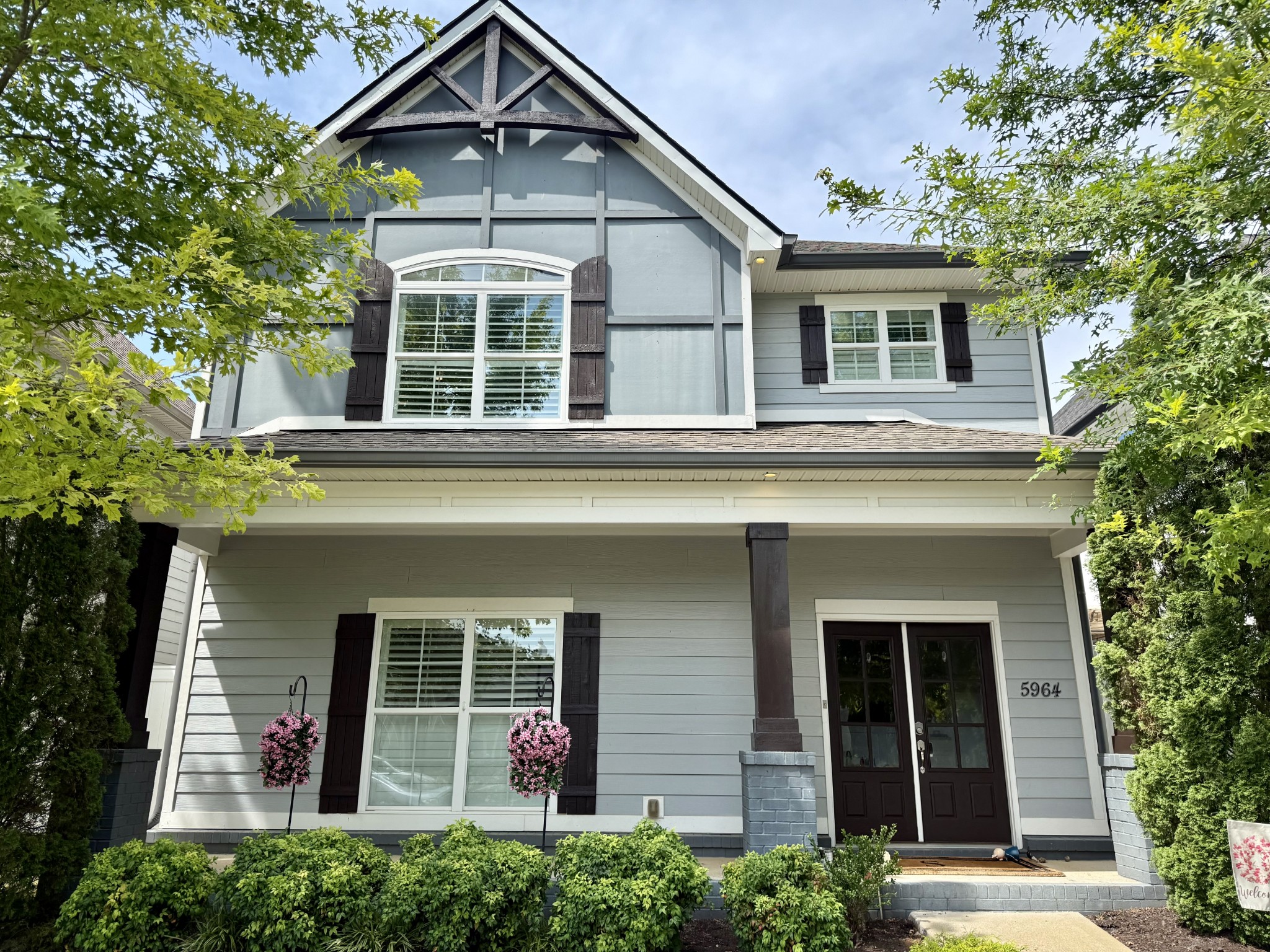 5964 Cottingham Dr