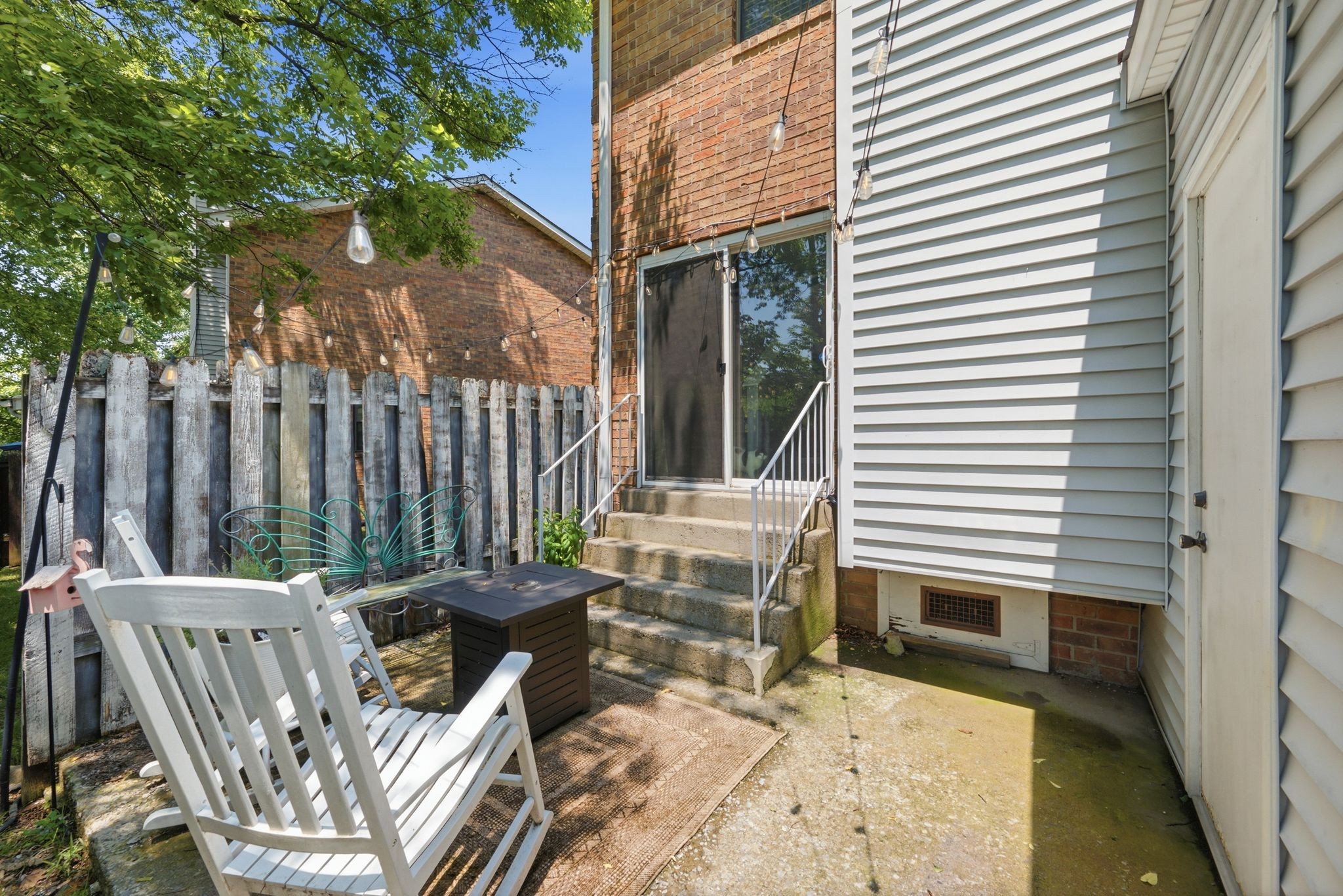 453 Claircrest Dr