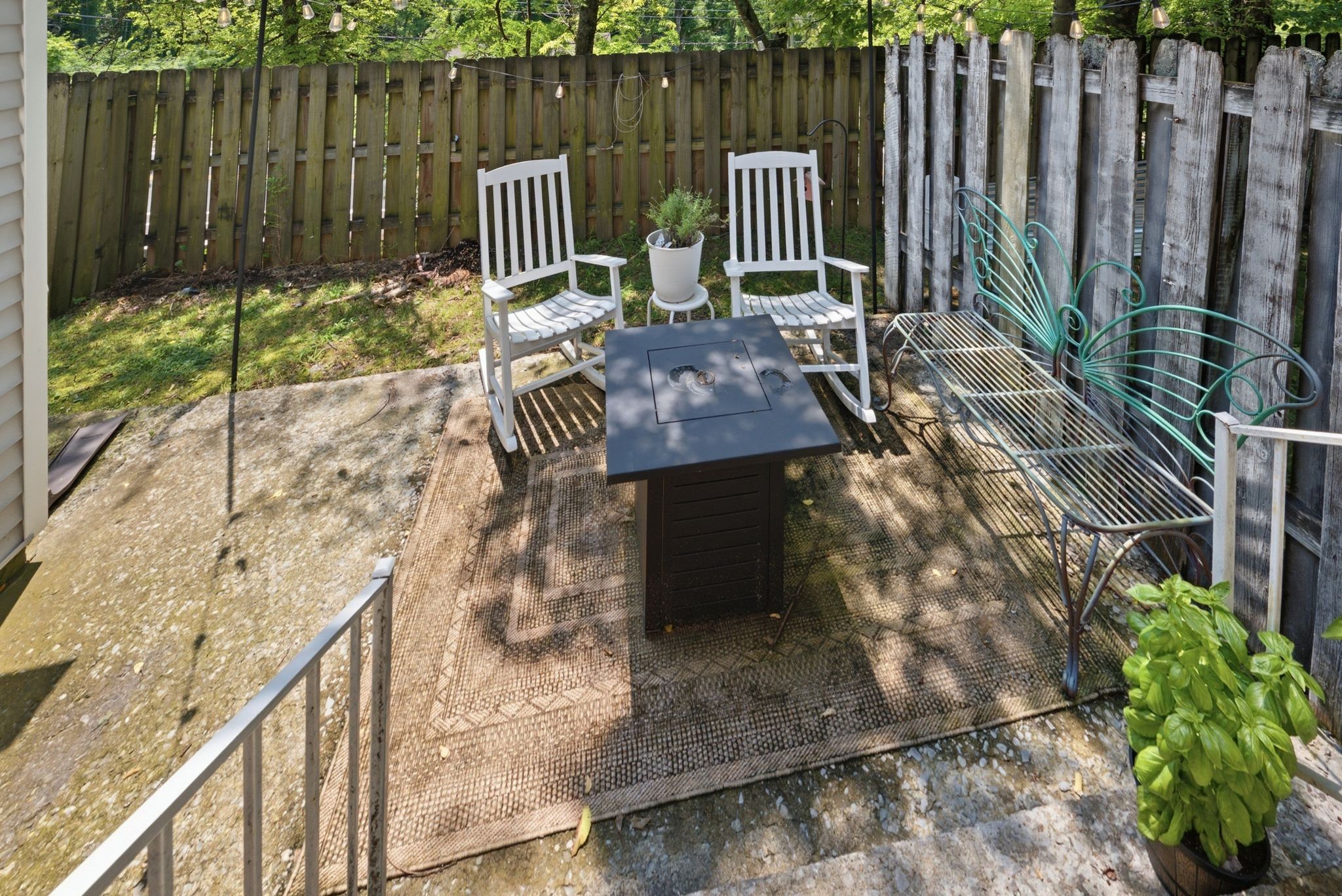 453 Claircrest Dr