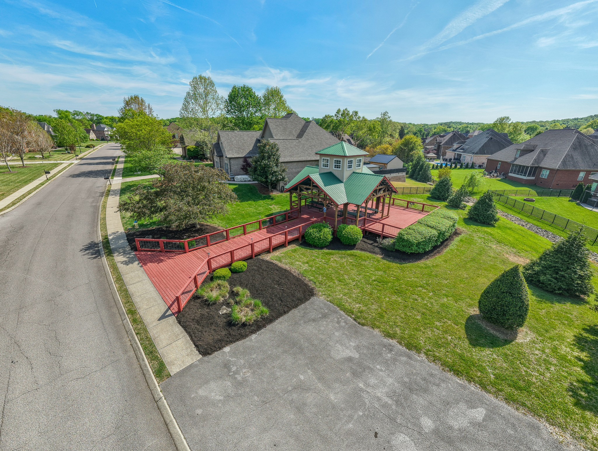 111 Peters Ct