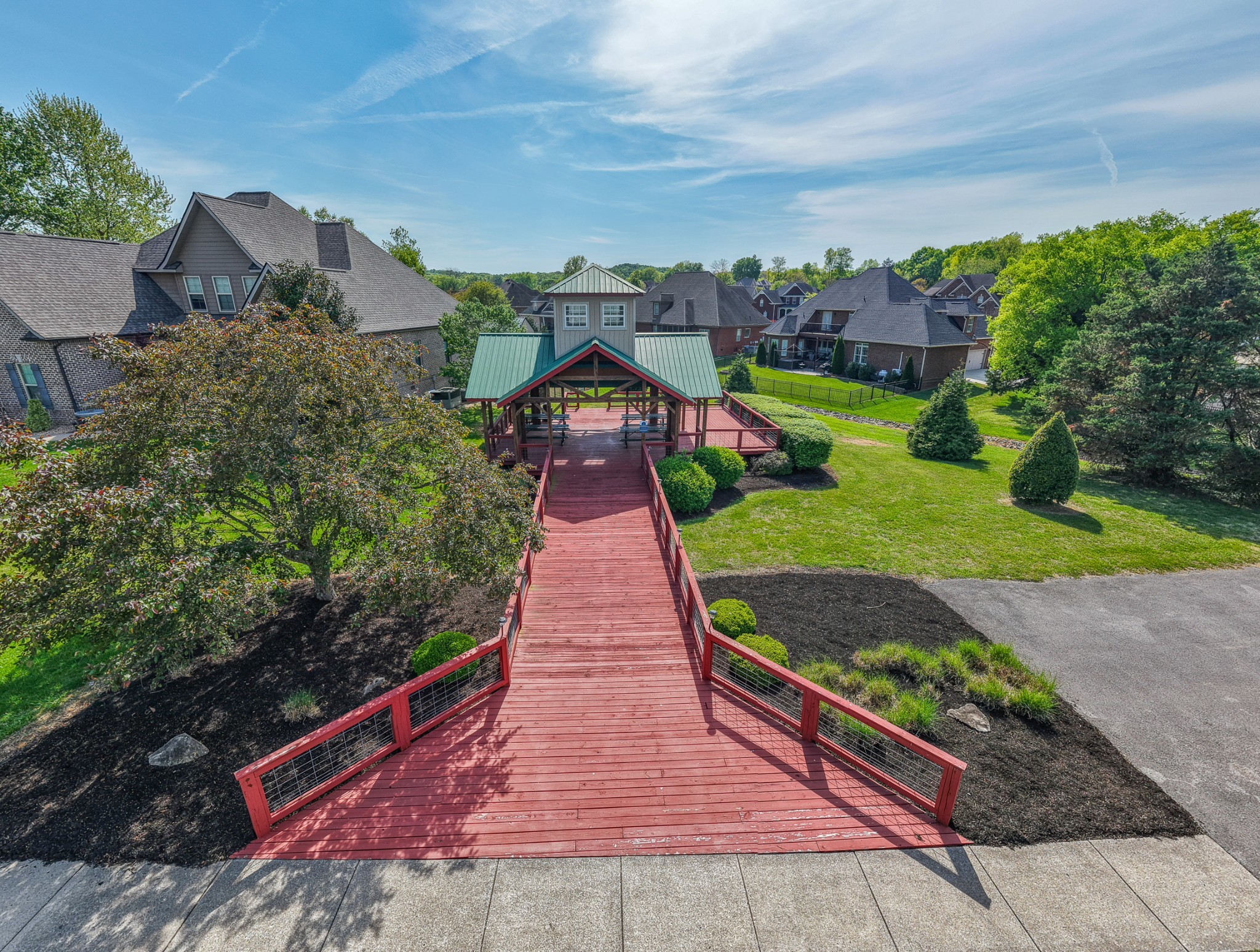 111 Peters Ct