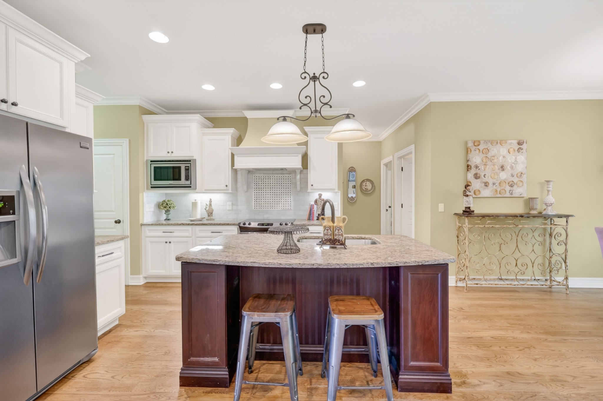 111 Peters Ct