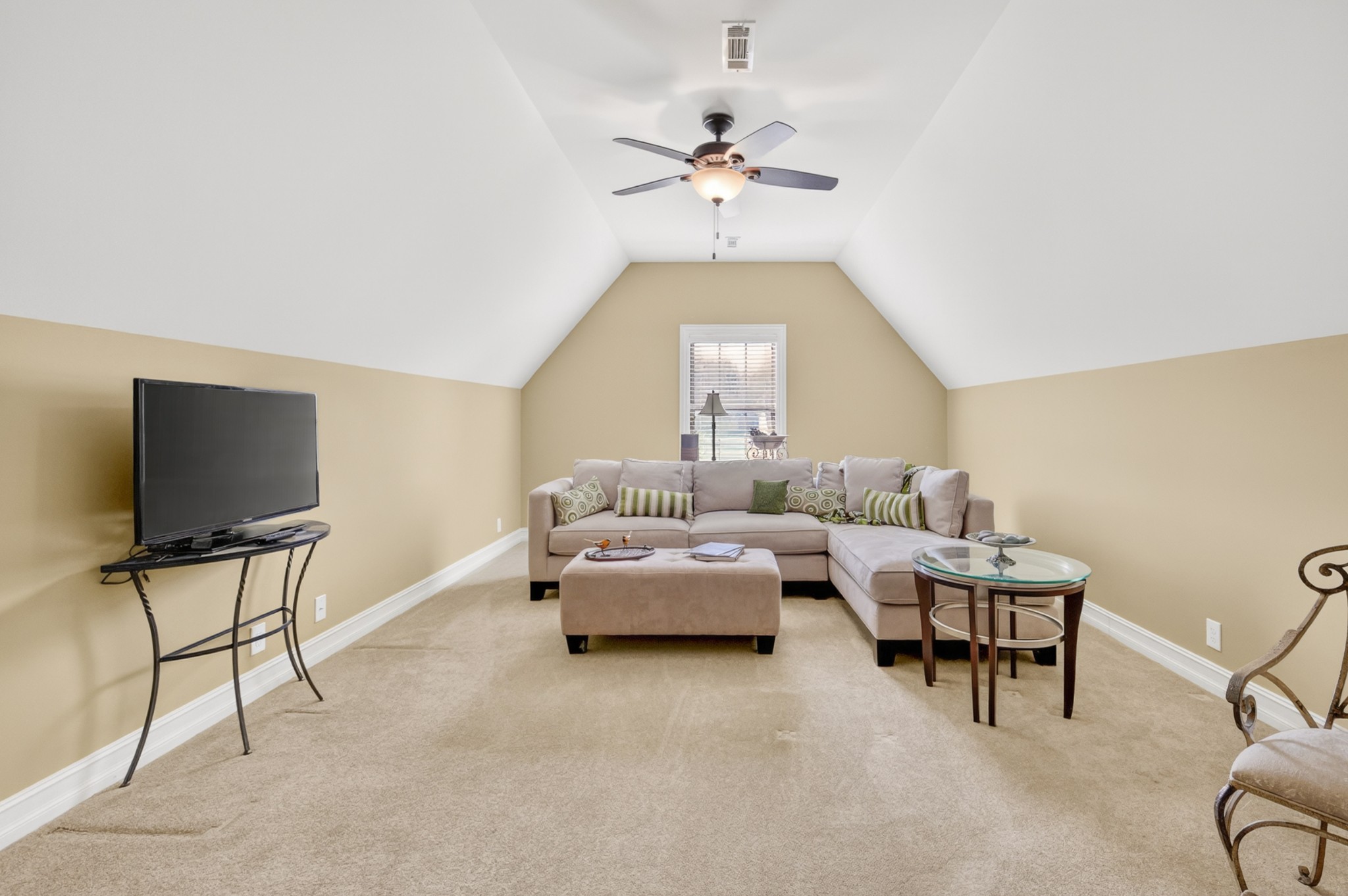 111 Peters Ct