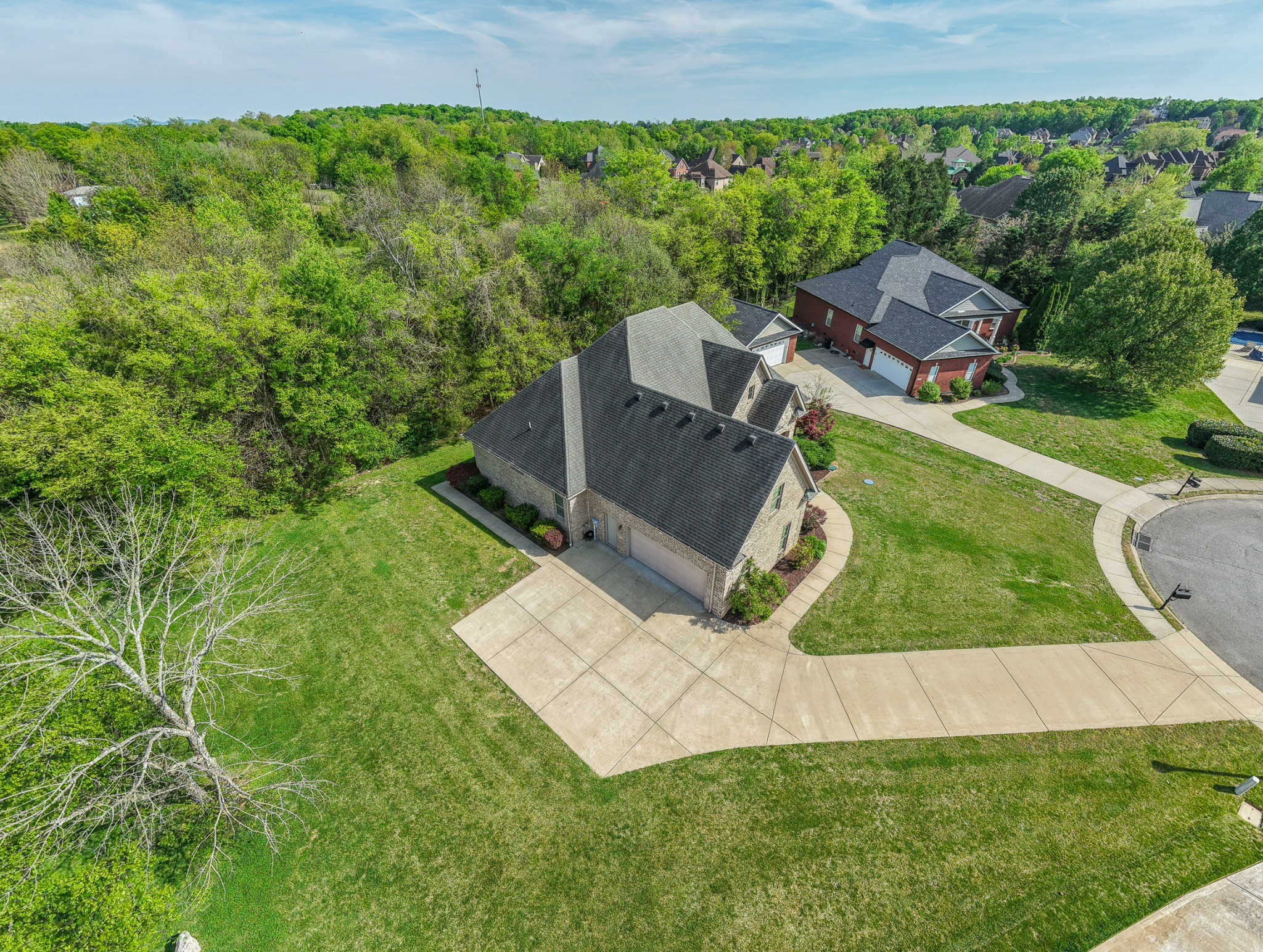 111 Peters Ct