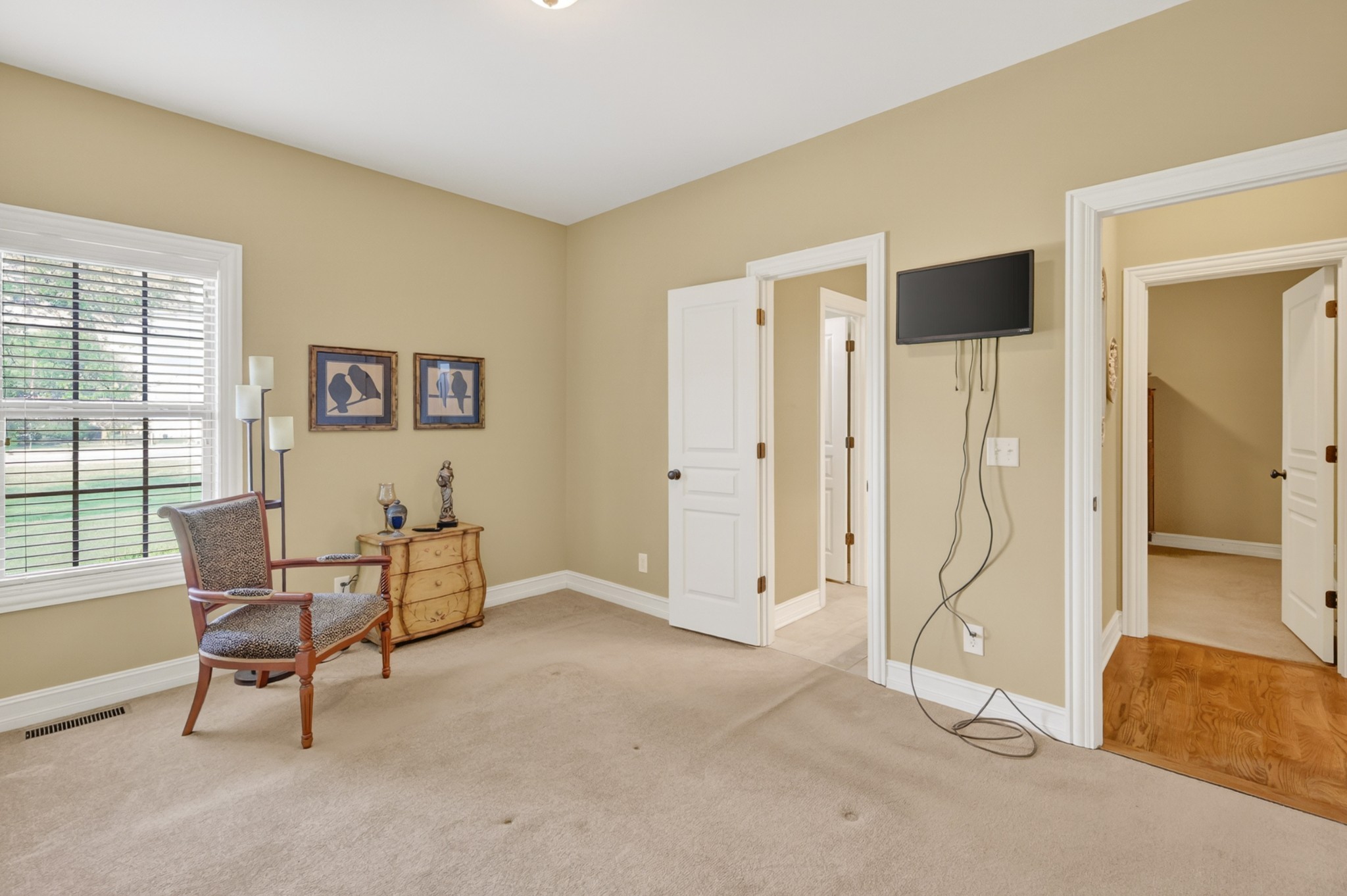 111 Peters Ct