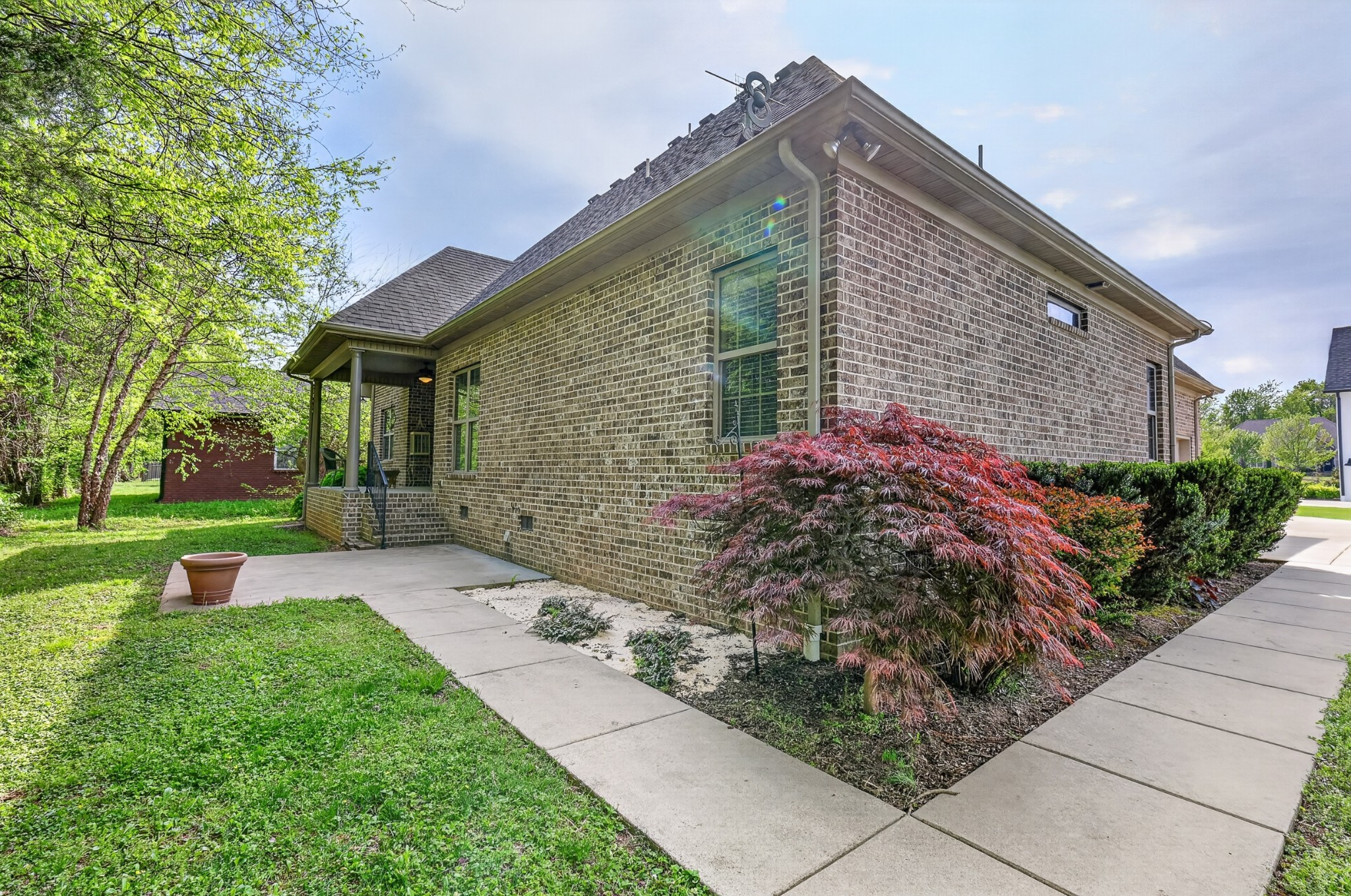 111 Peters Ct