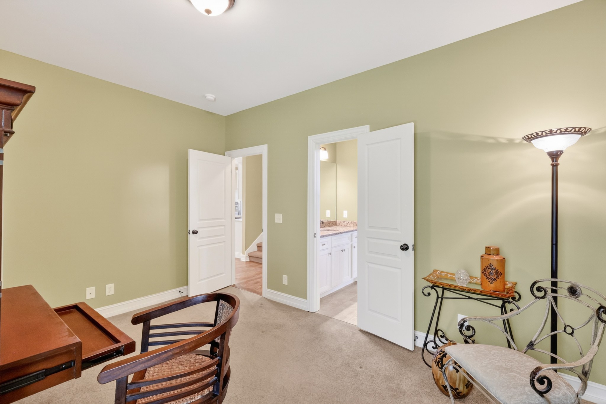 111 Peters Ct
