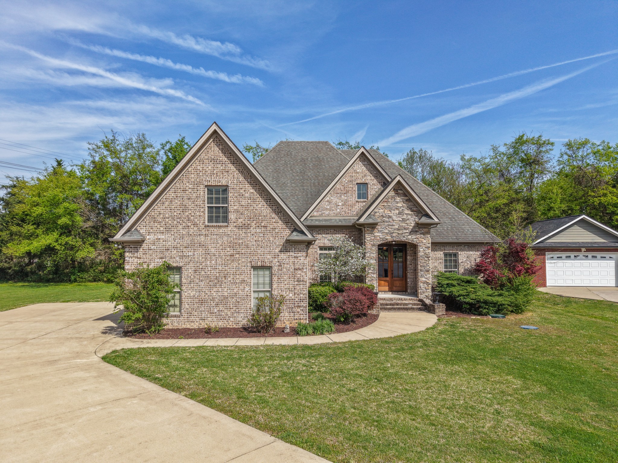111 Peters Ct