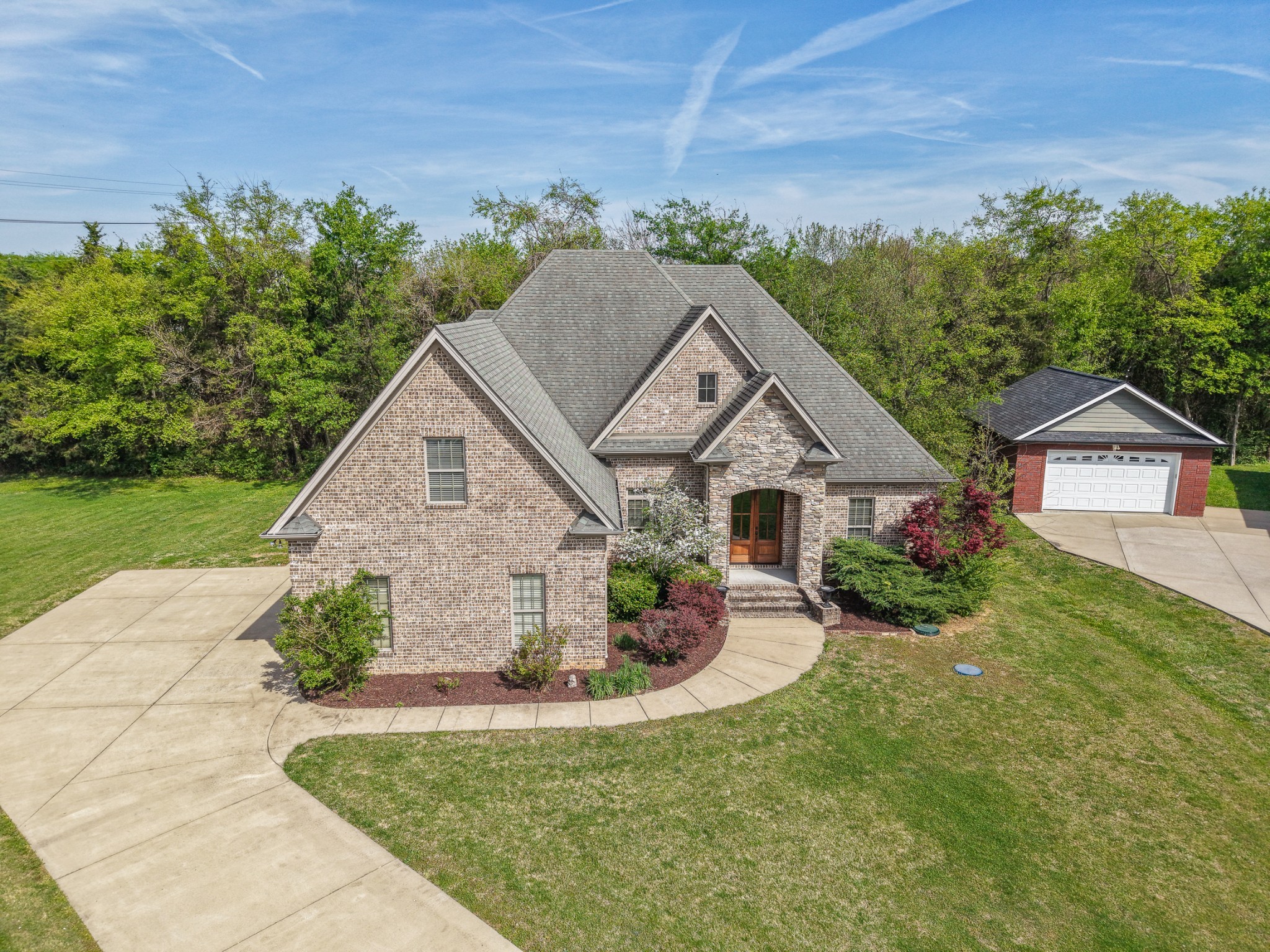 111 Peters Ct
