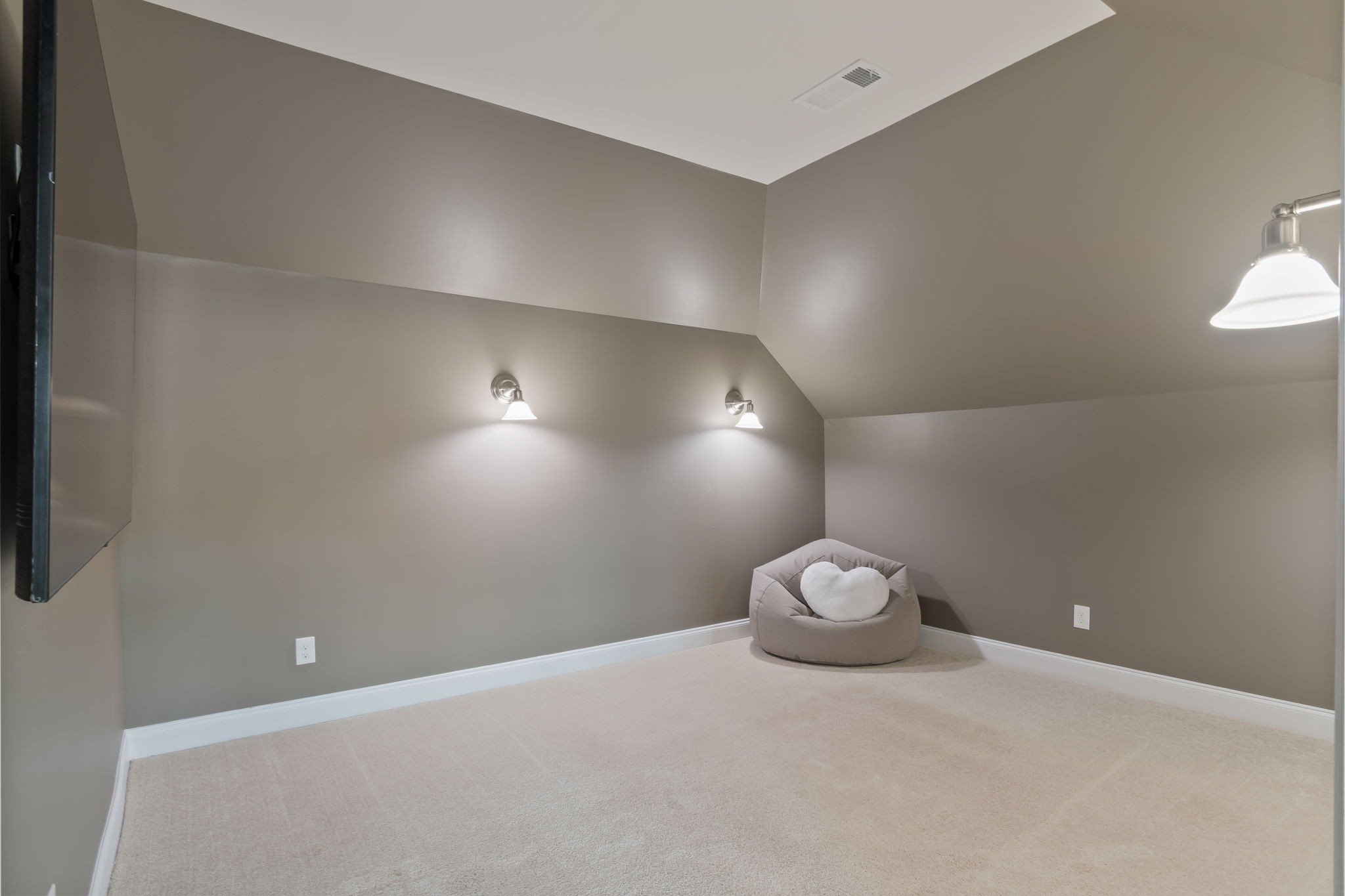 1023 Brixworth Dr