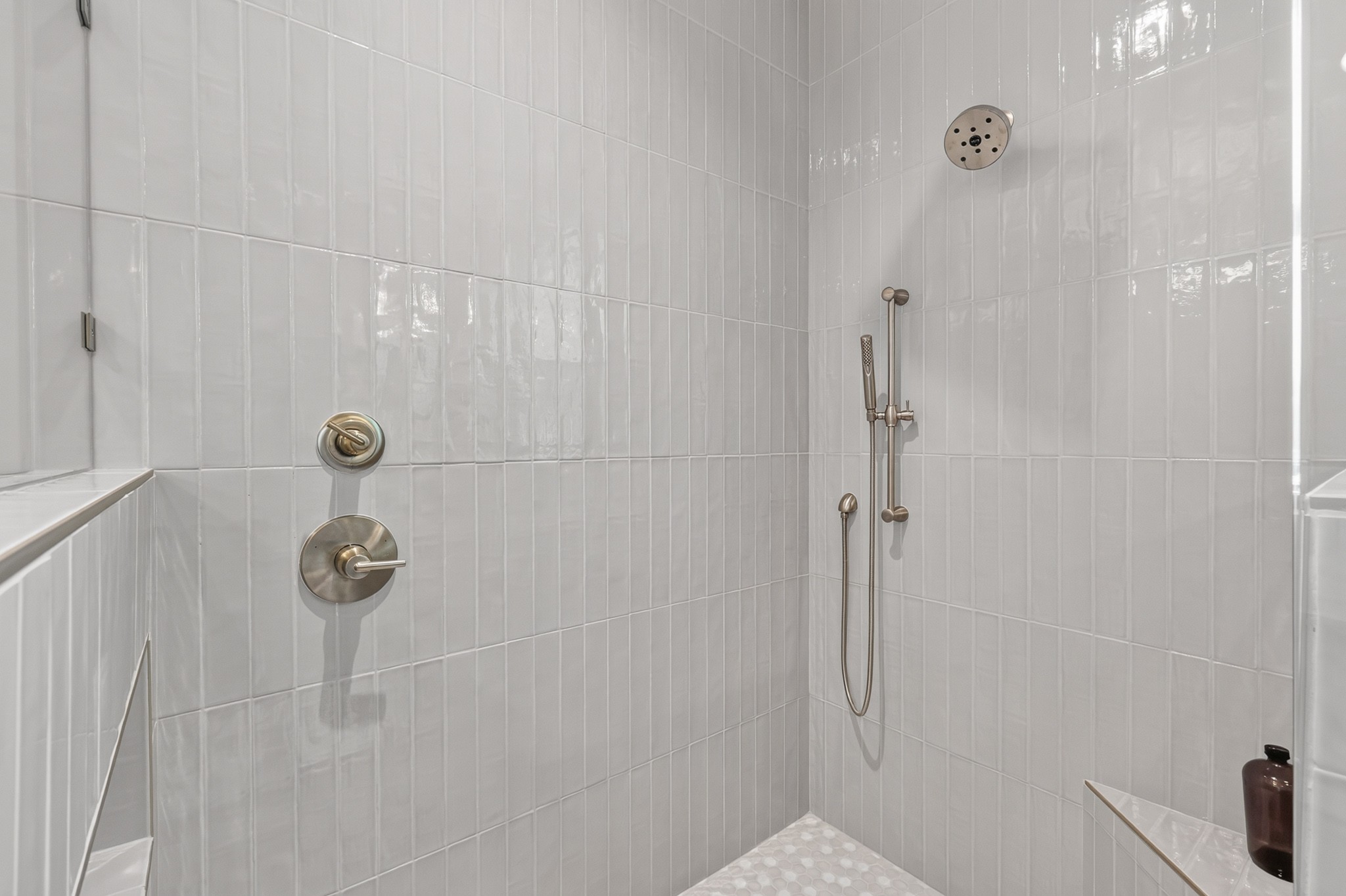 60B Creighton Ave Unit: B