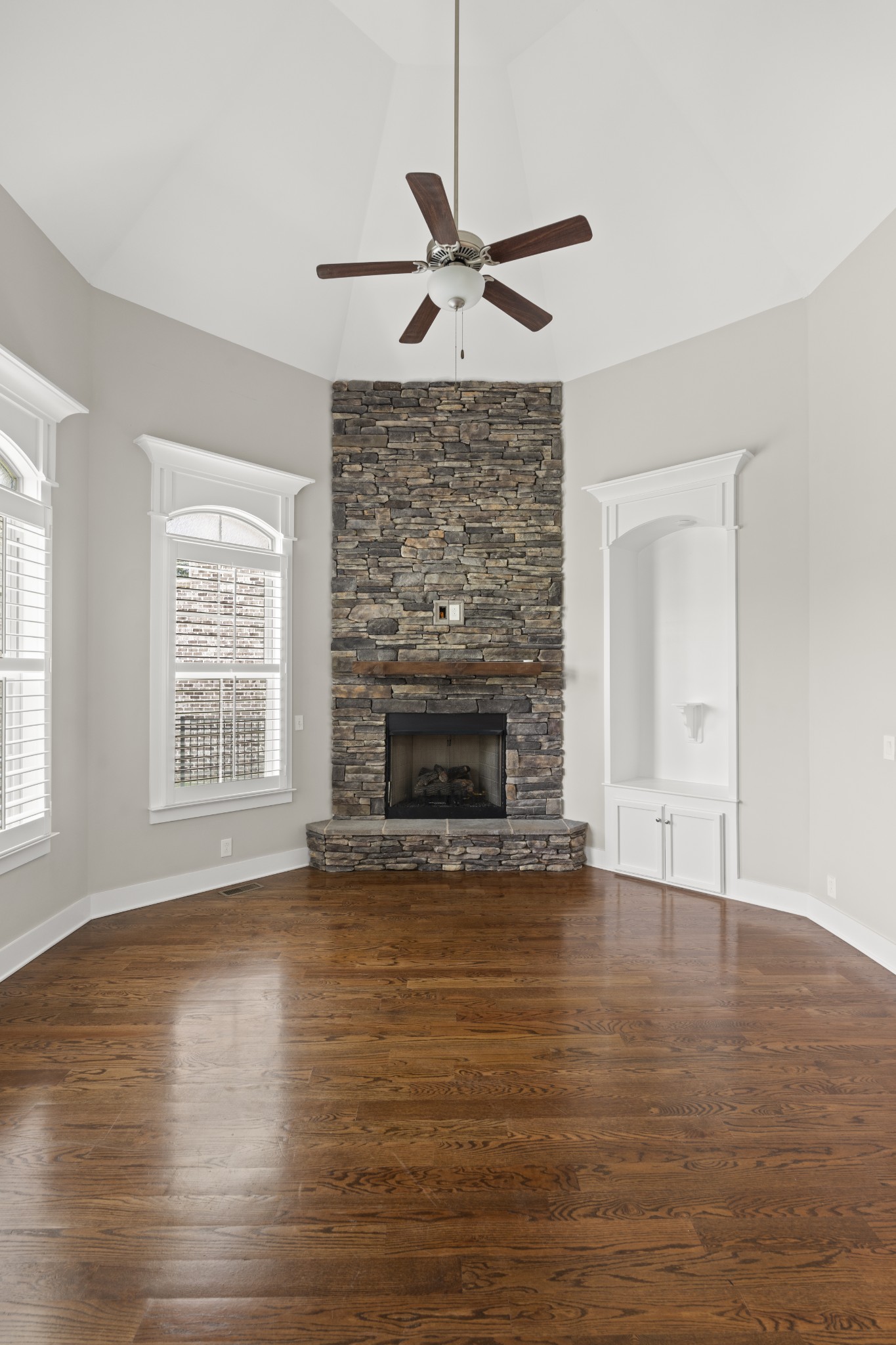 2915 Beaulah Dr