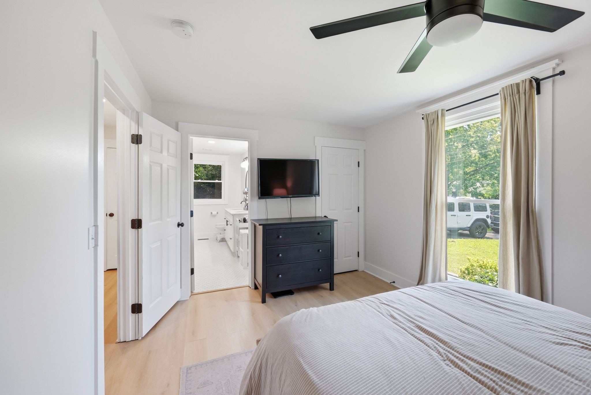 424 Kingview Ct