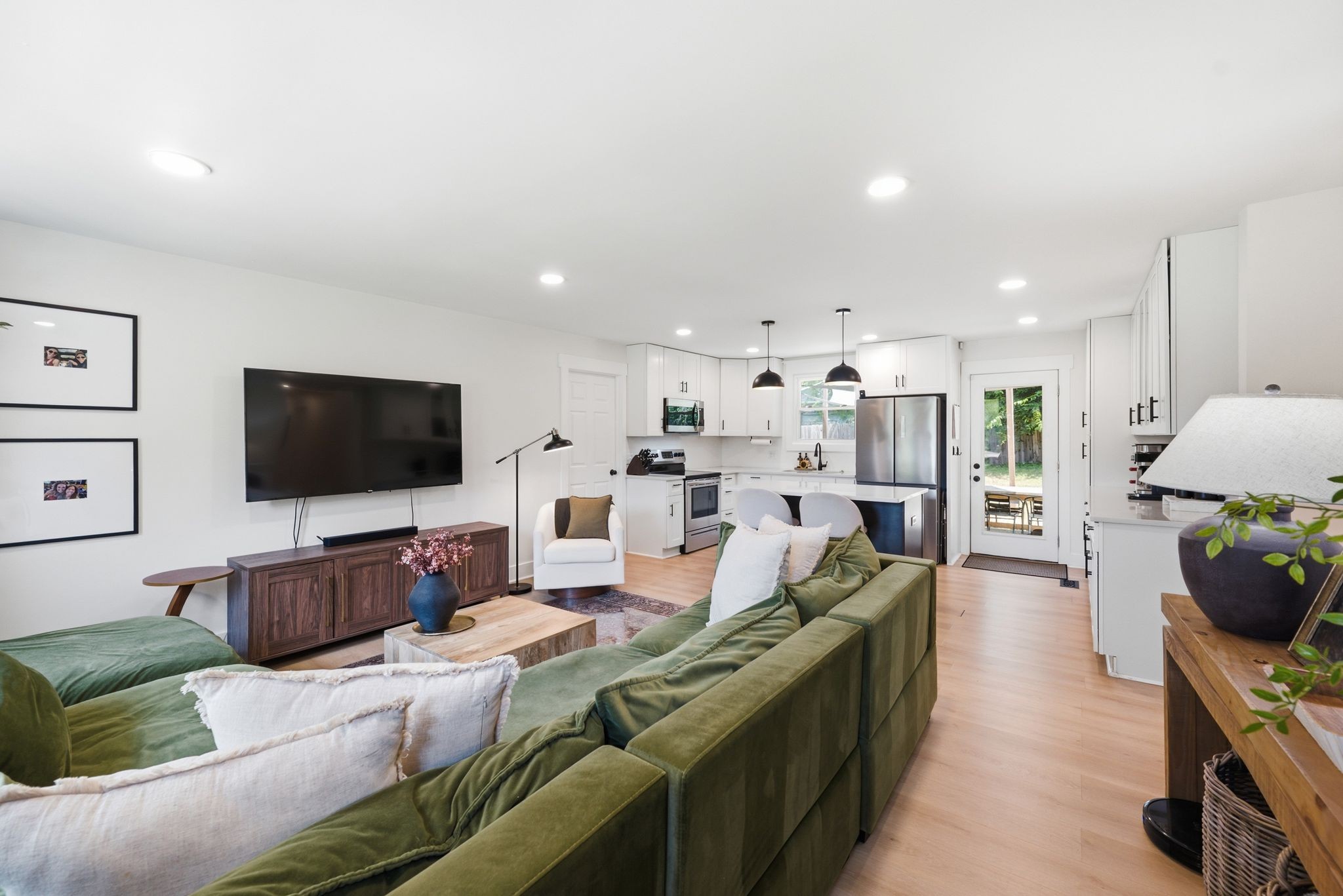 424 Kingview Ct