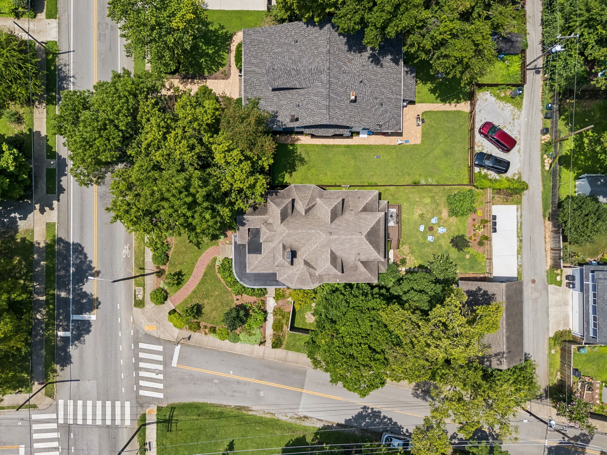 1307 Eastland Ave