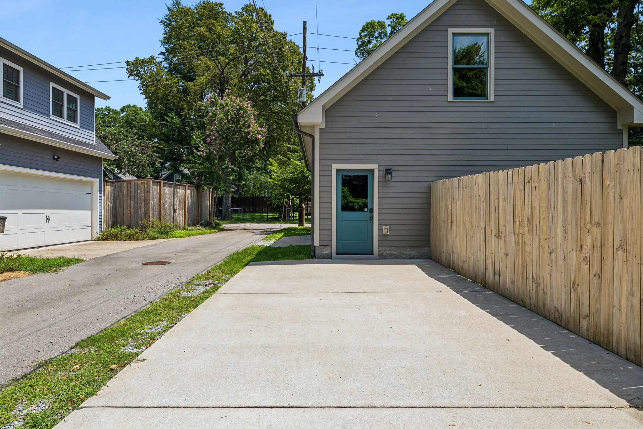 1307 Eastland Ave