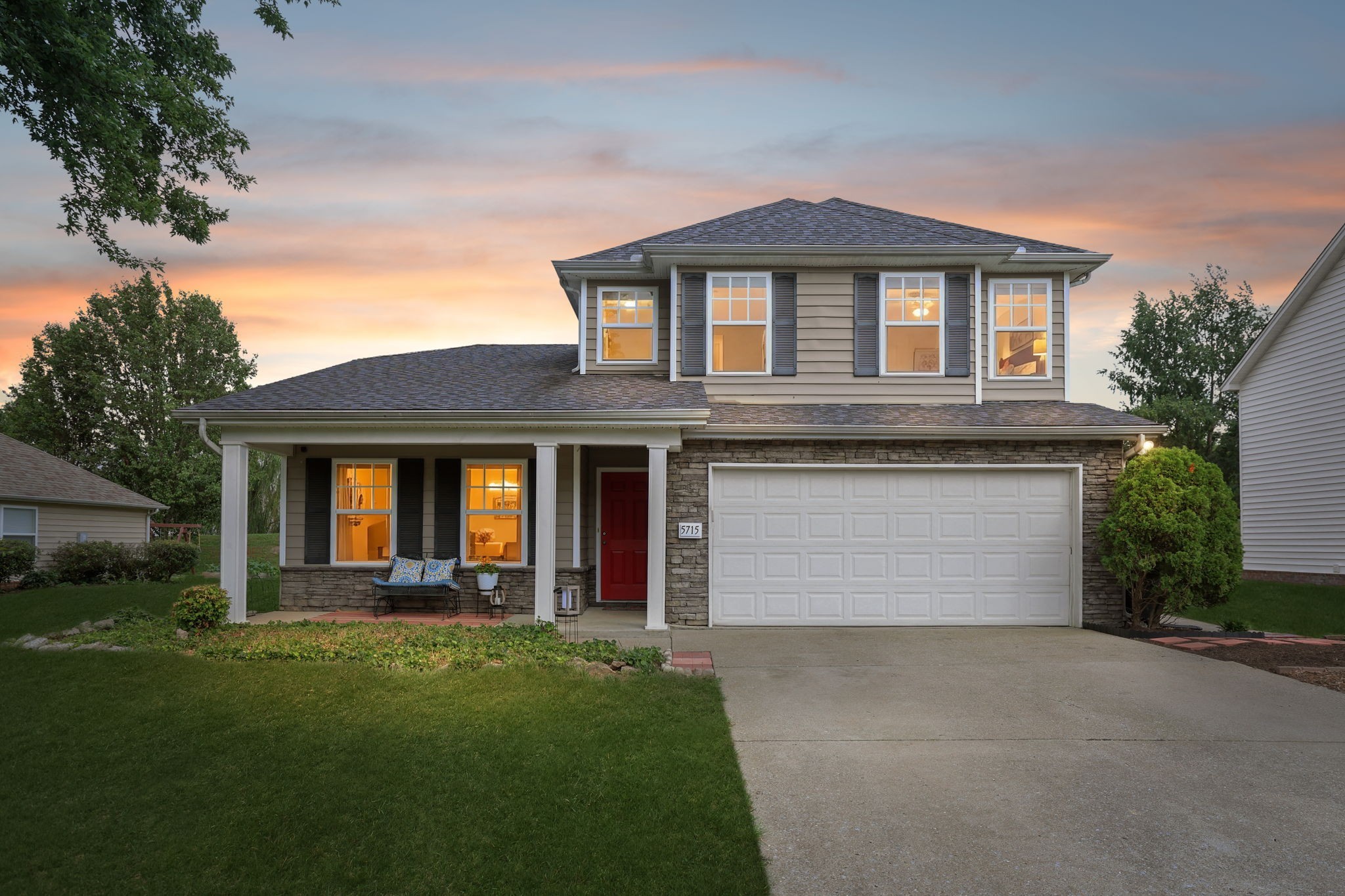 5715 Roxbury Dr