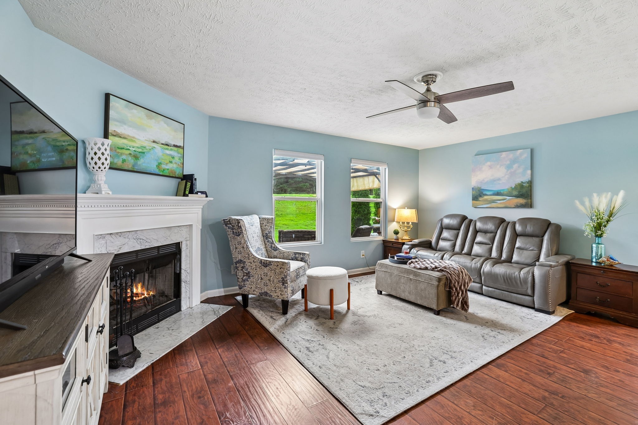 5715 Roxbury Dr