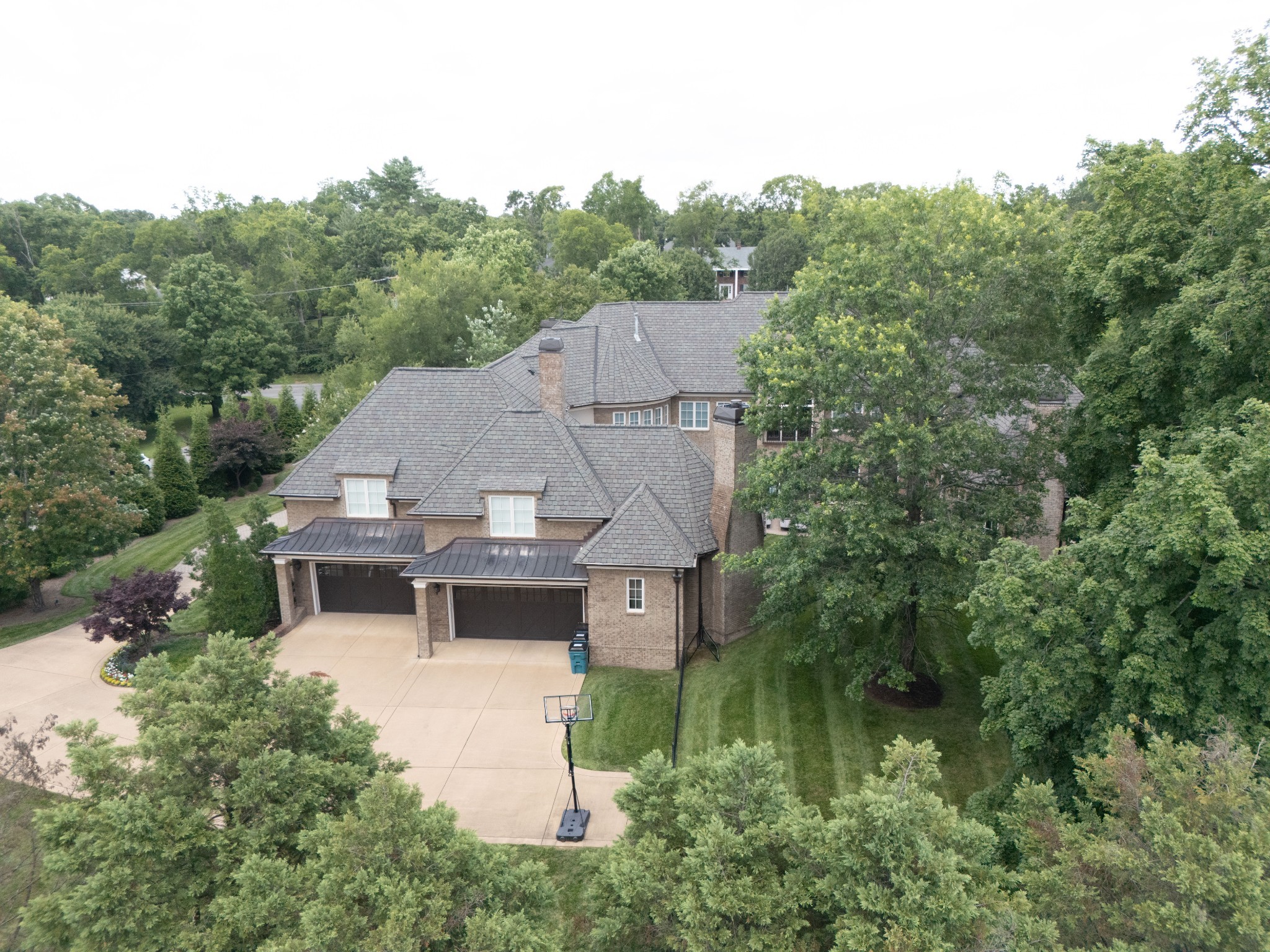 2323 Woodmont Blvd