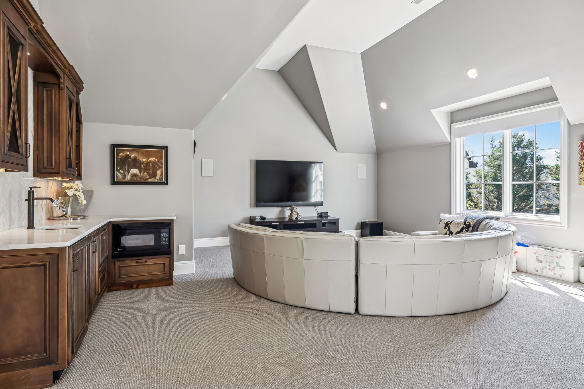 2323 Woodmont Blvd