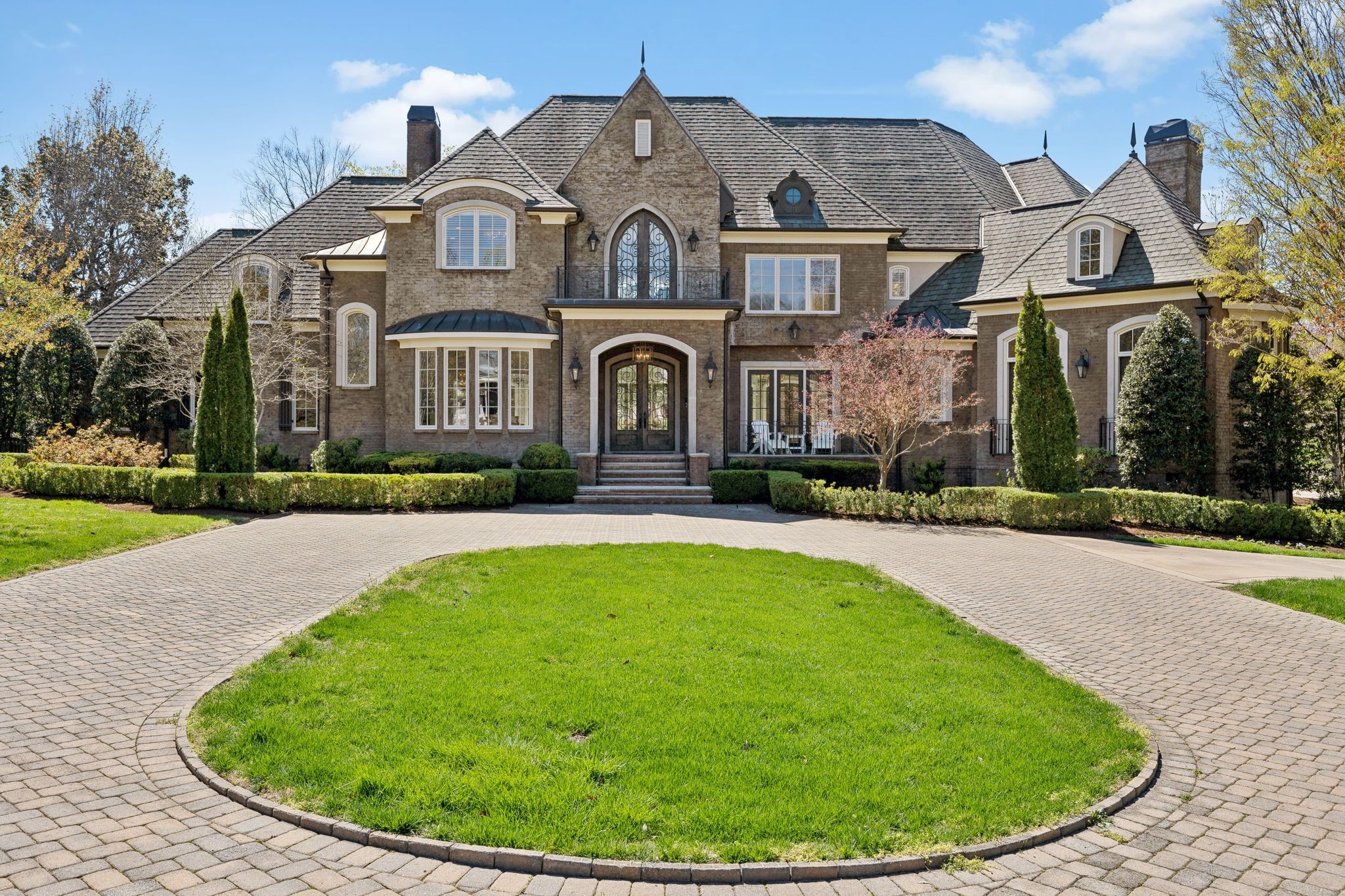 2323 Woodmont Blvd
