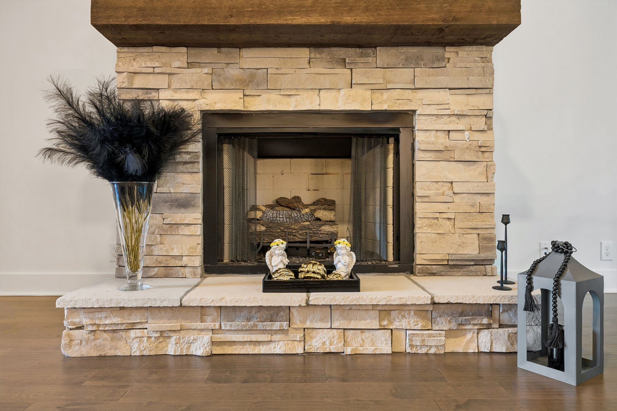 2614 Holly Springs Dr