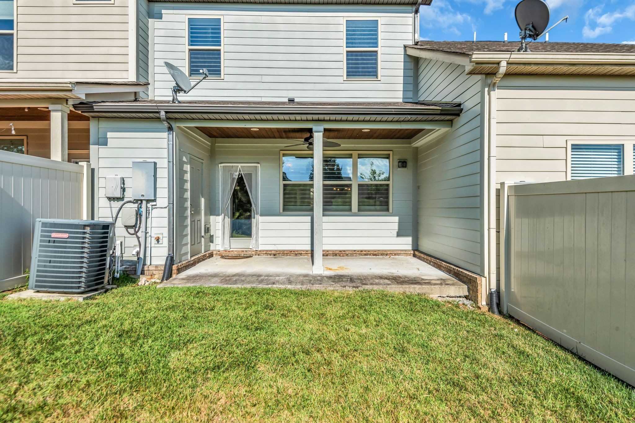 1477 Channing Dr