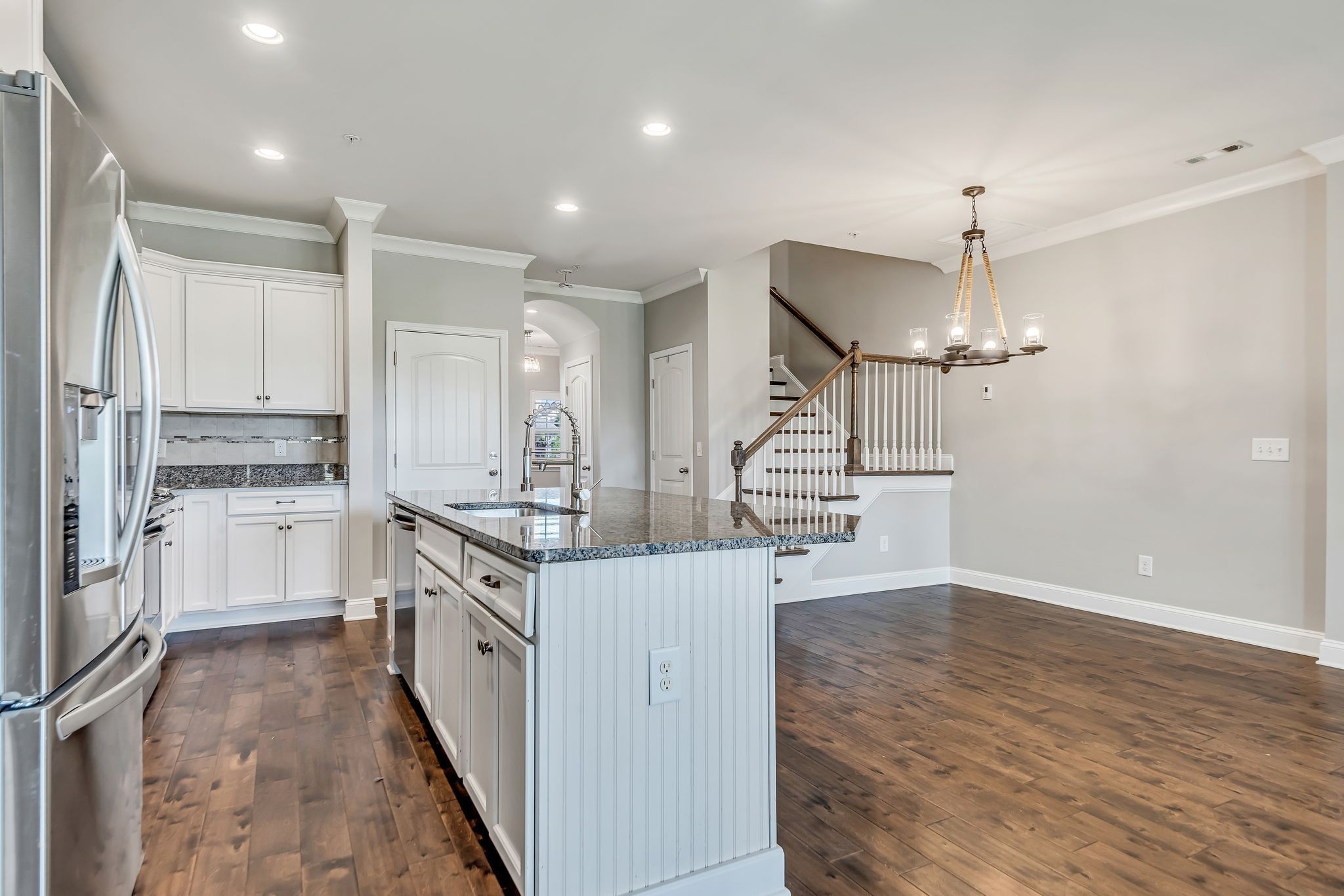 1477 Channing Dr
