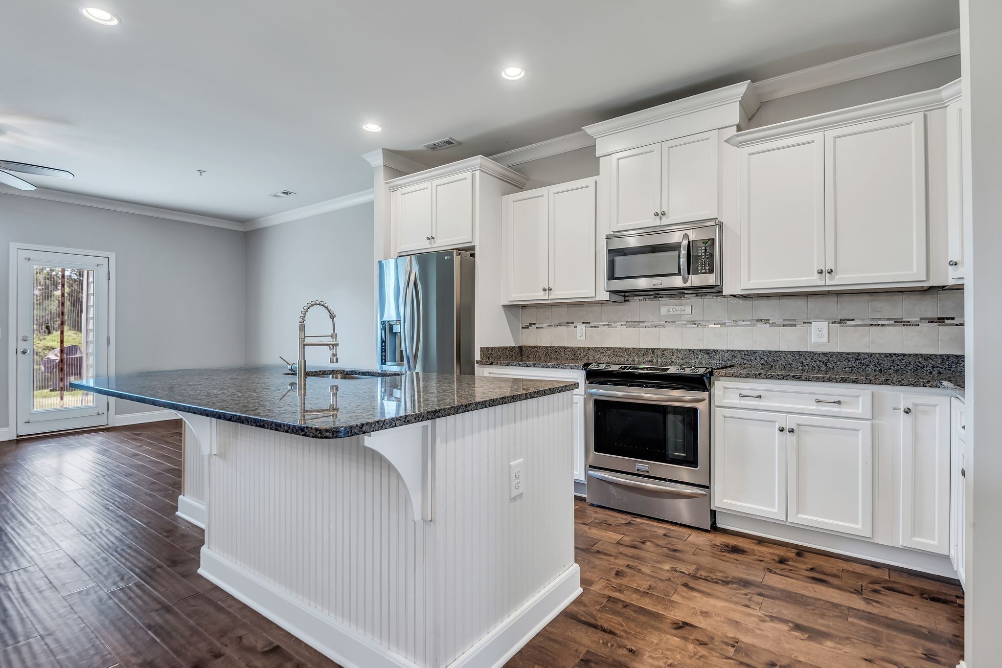 1477 Channing Dr
