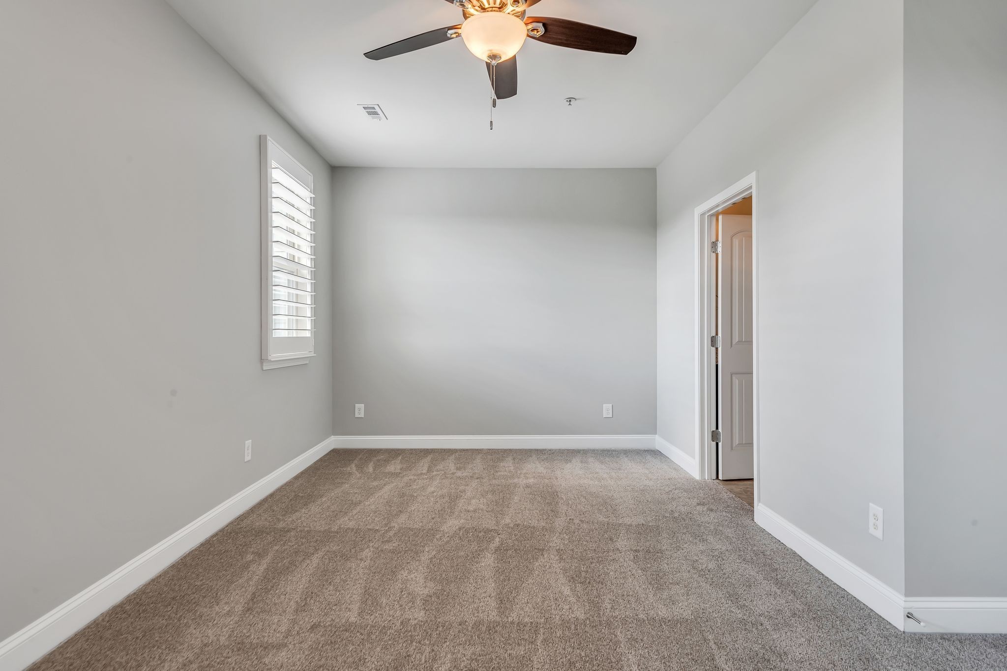 1477 Channing Dr
