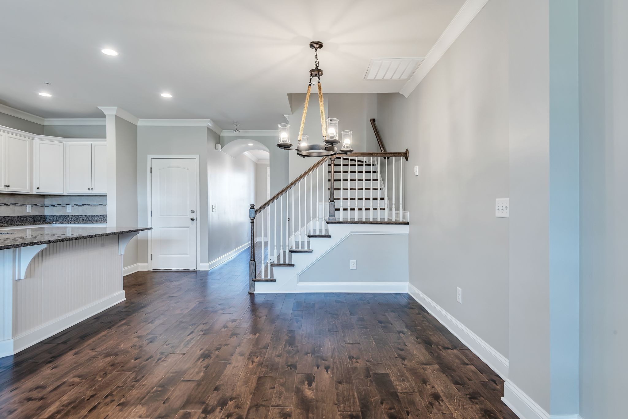 1477 Channing Dr