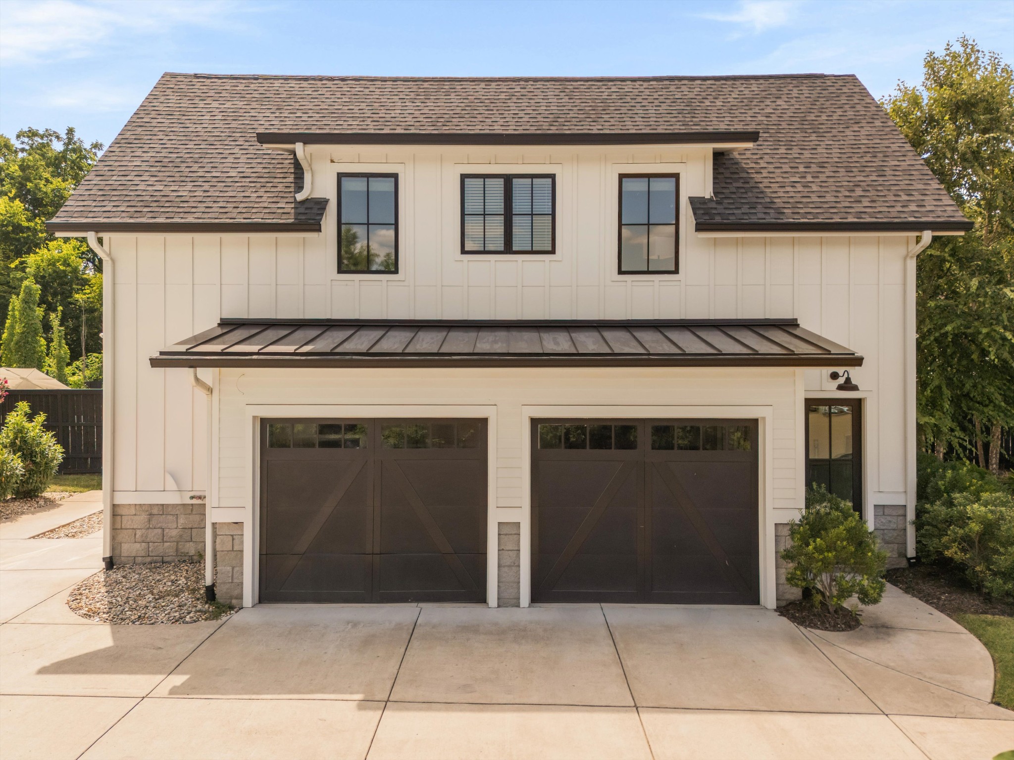 1207 Sweetbriar Avenue Unit: A & B