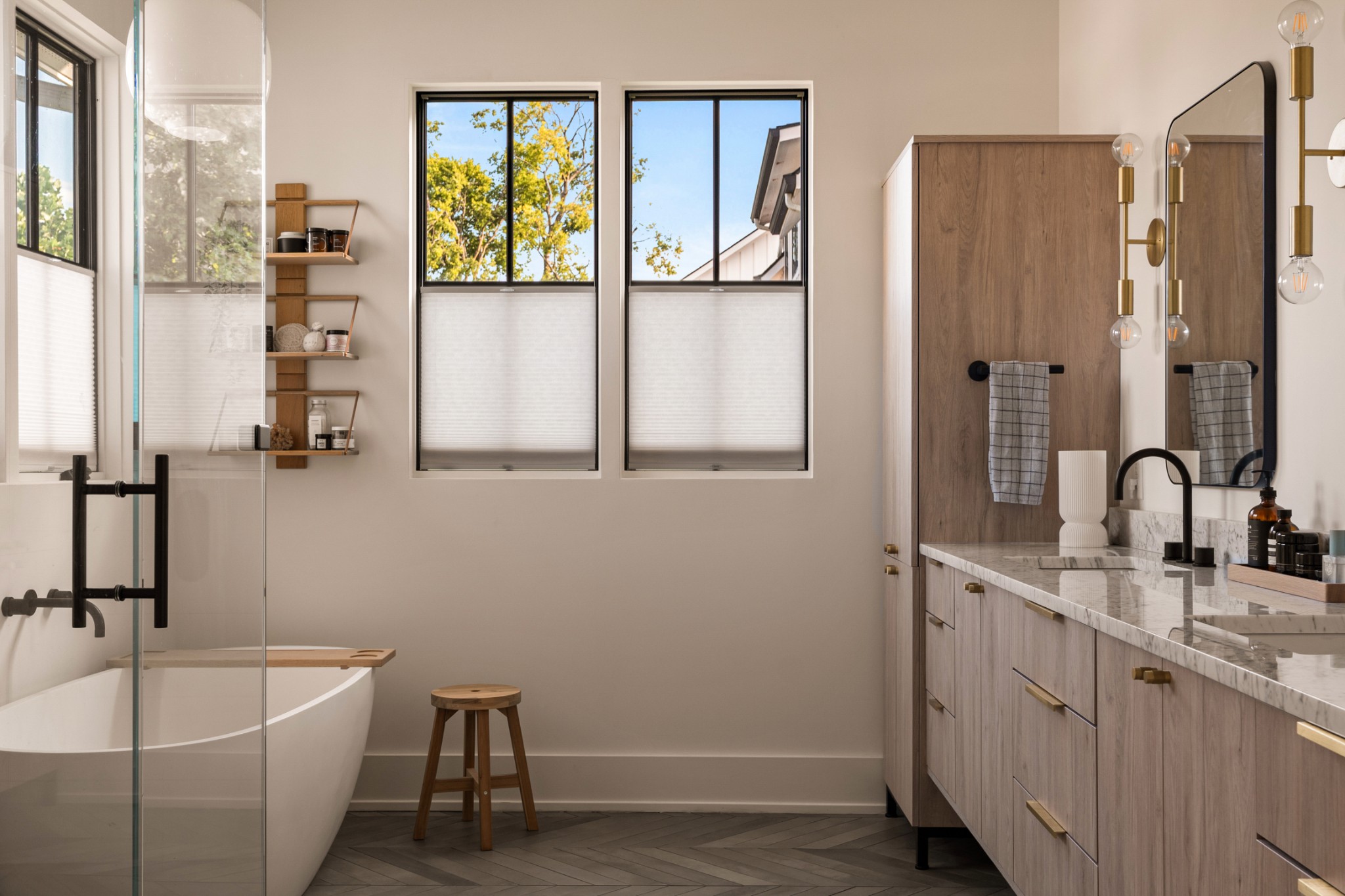 1207 Sweetbriar Avenue Unit: A & B