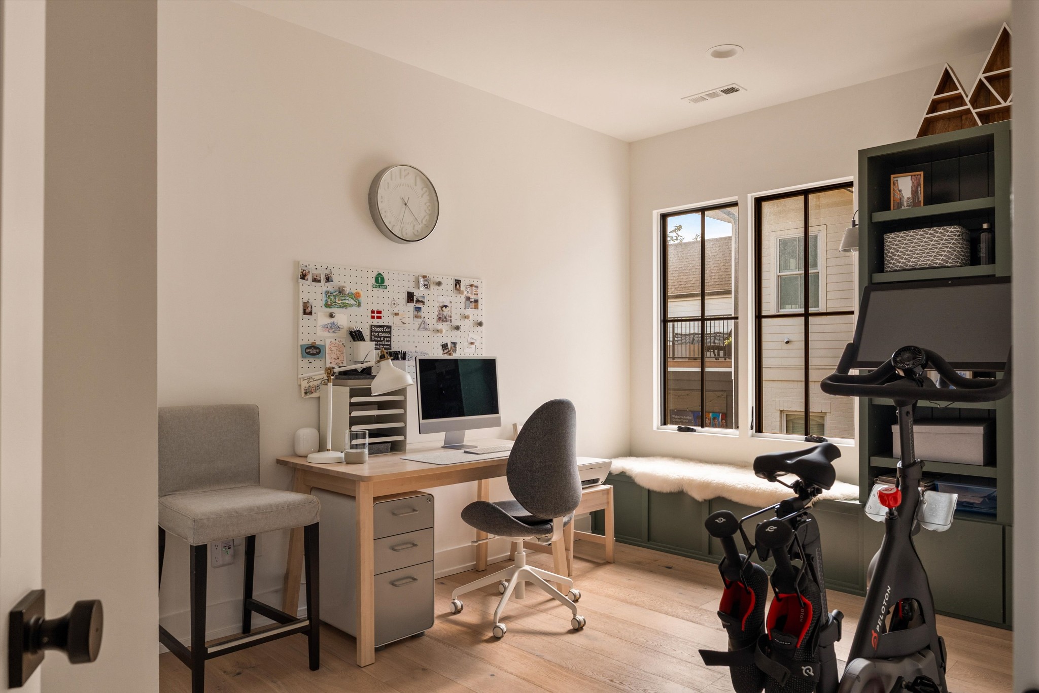 1207 Sweetbriar Avenue Unit: A & B