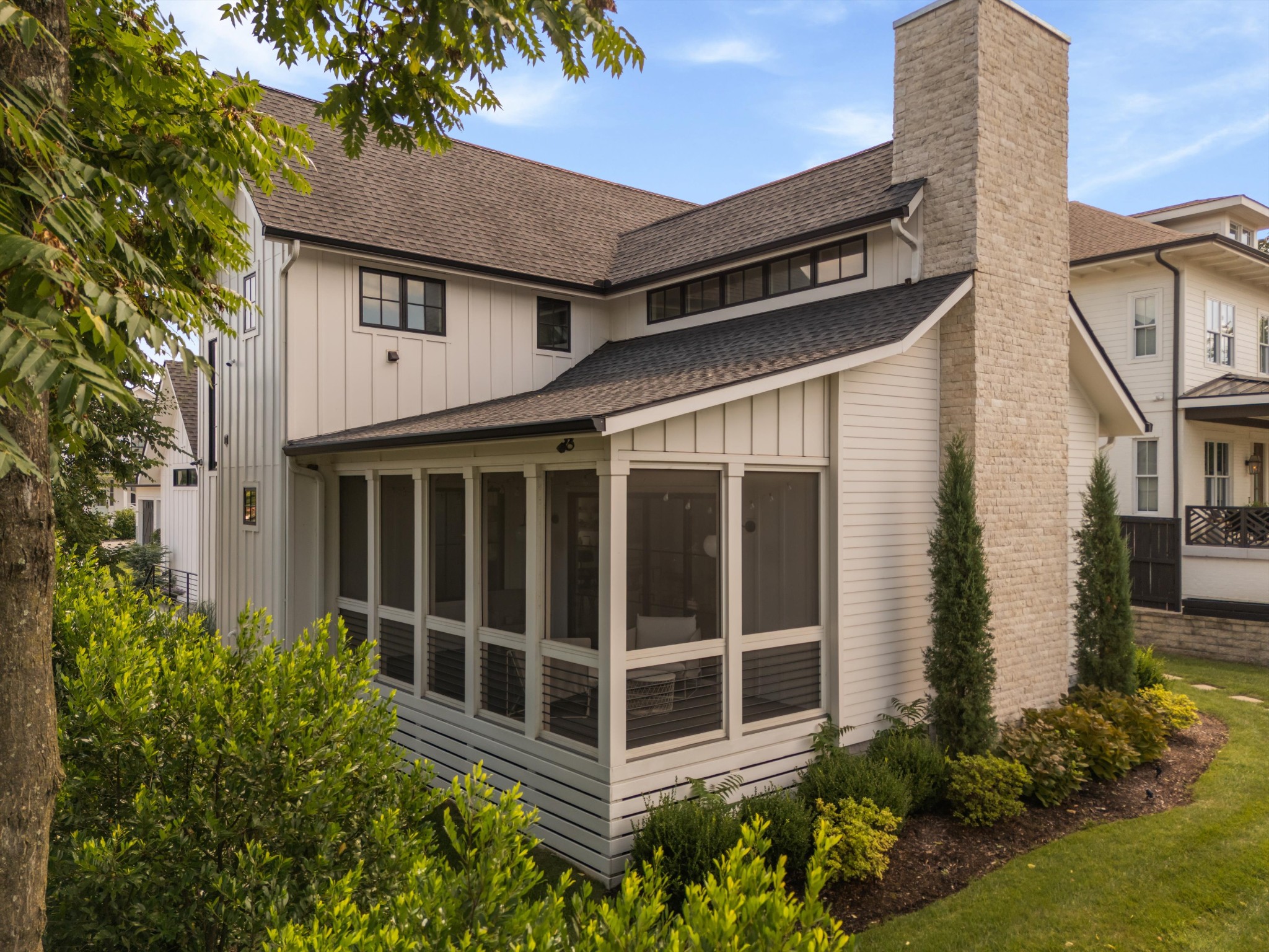 1207 Sweetbriar Avenue Unit: A & B