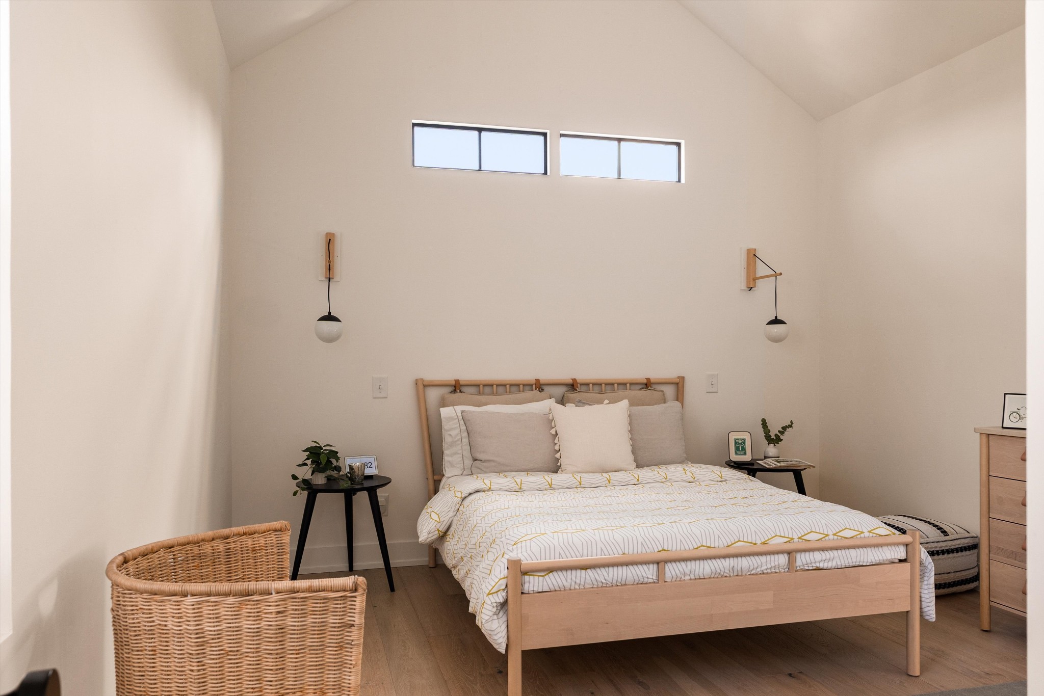 1207 Sweetbriar Avenue Unit: A & B