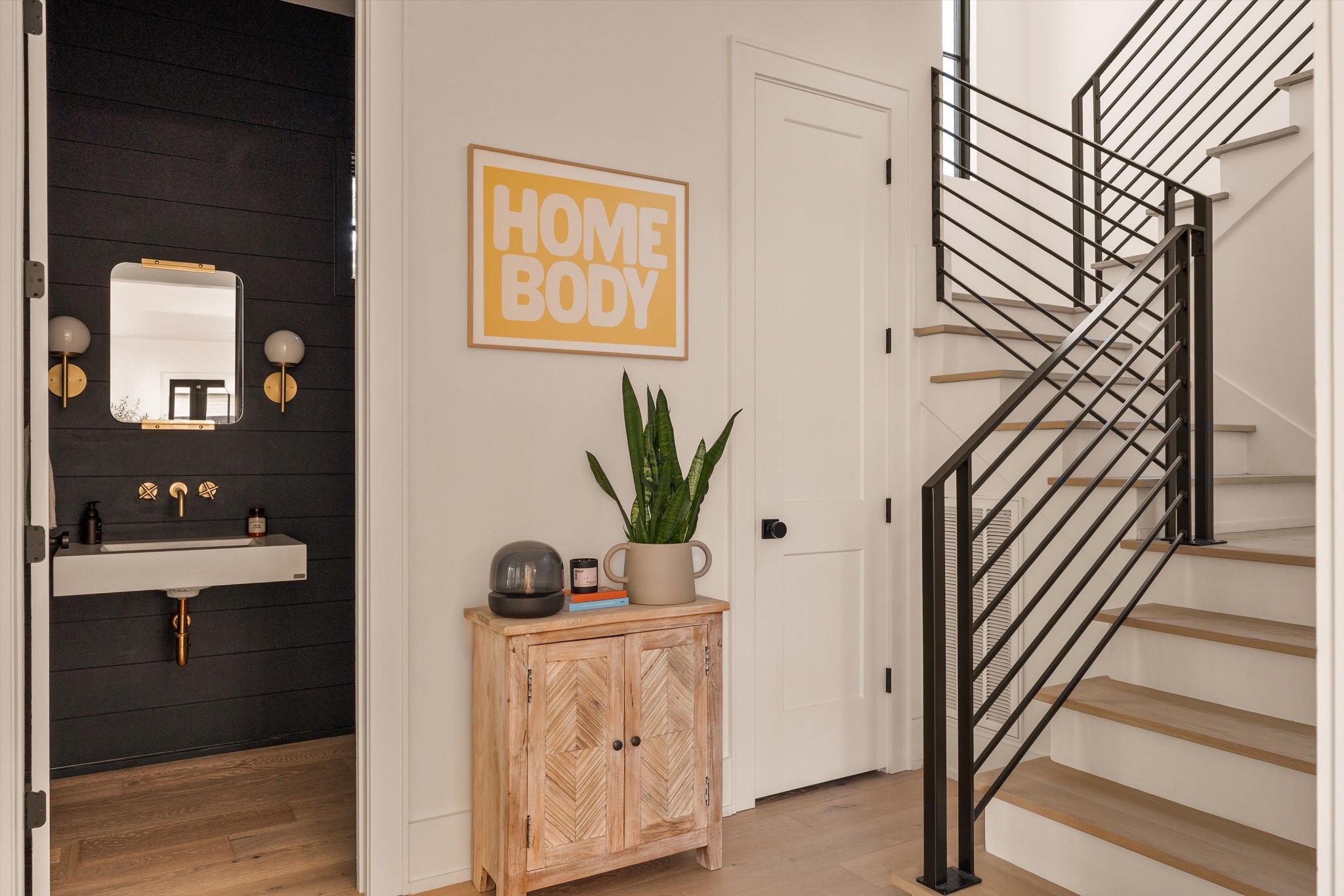 1207 Sweetbriar Avenue Unit: A & B