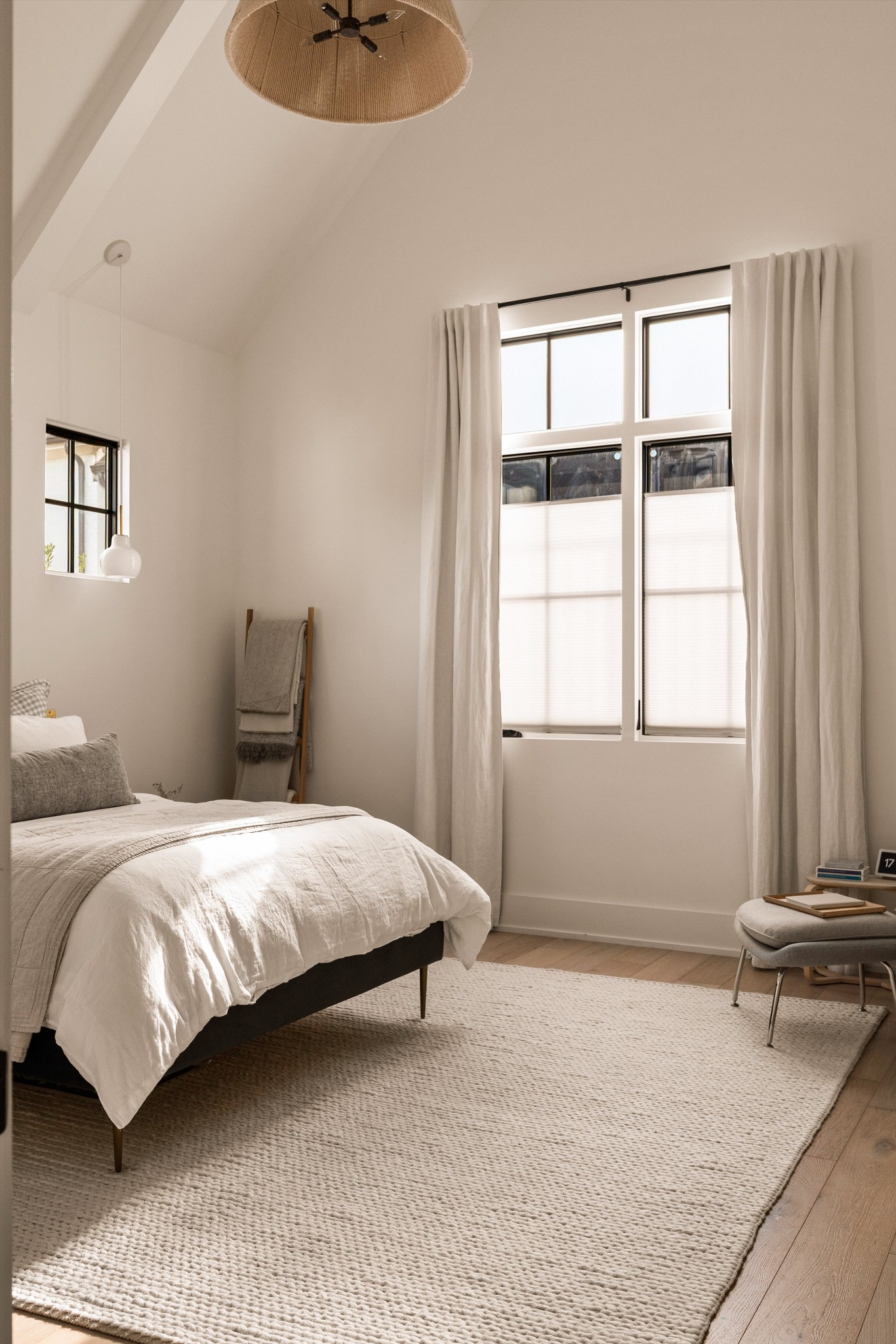 1207 Sweetbriar Avenue Unit: A & B