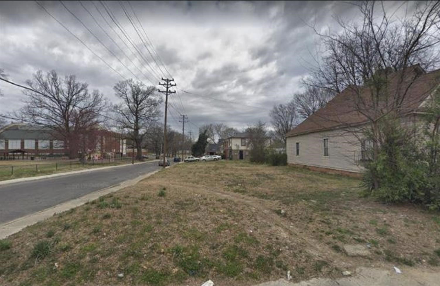 258 GASTON AVE