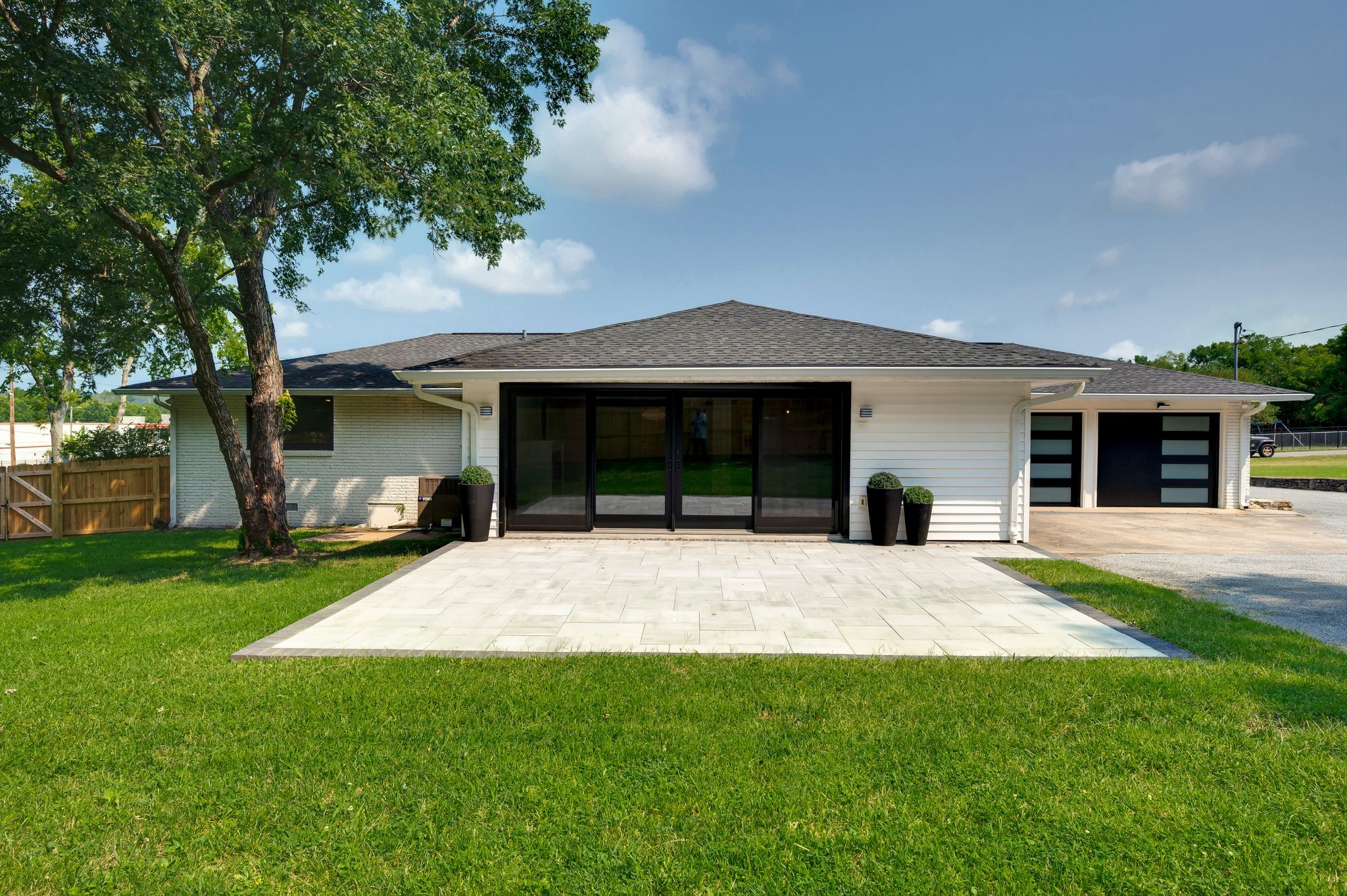 1205 Saint Marys Ln