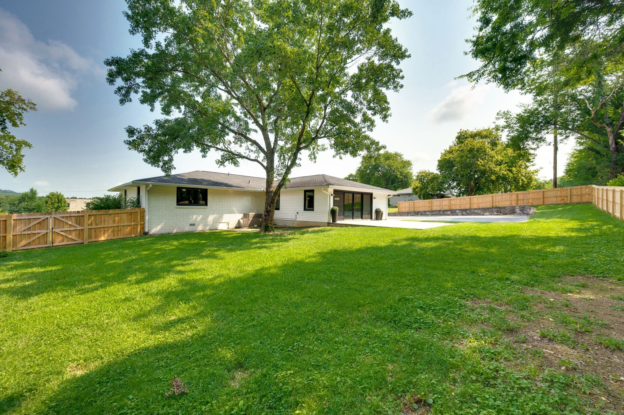 1205 Saint Marys Ln
