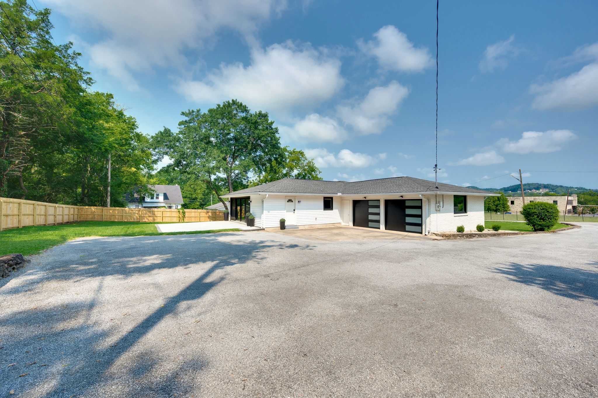 1205 Saint Marys Ln