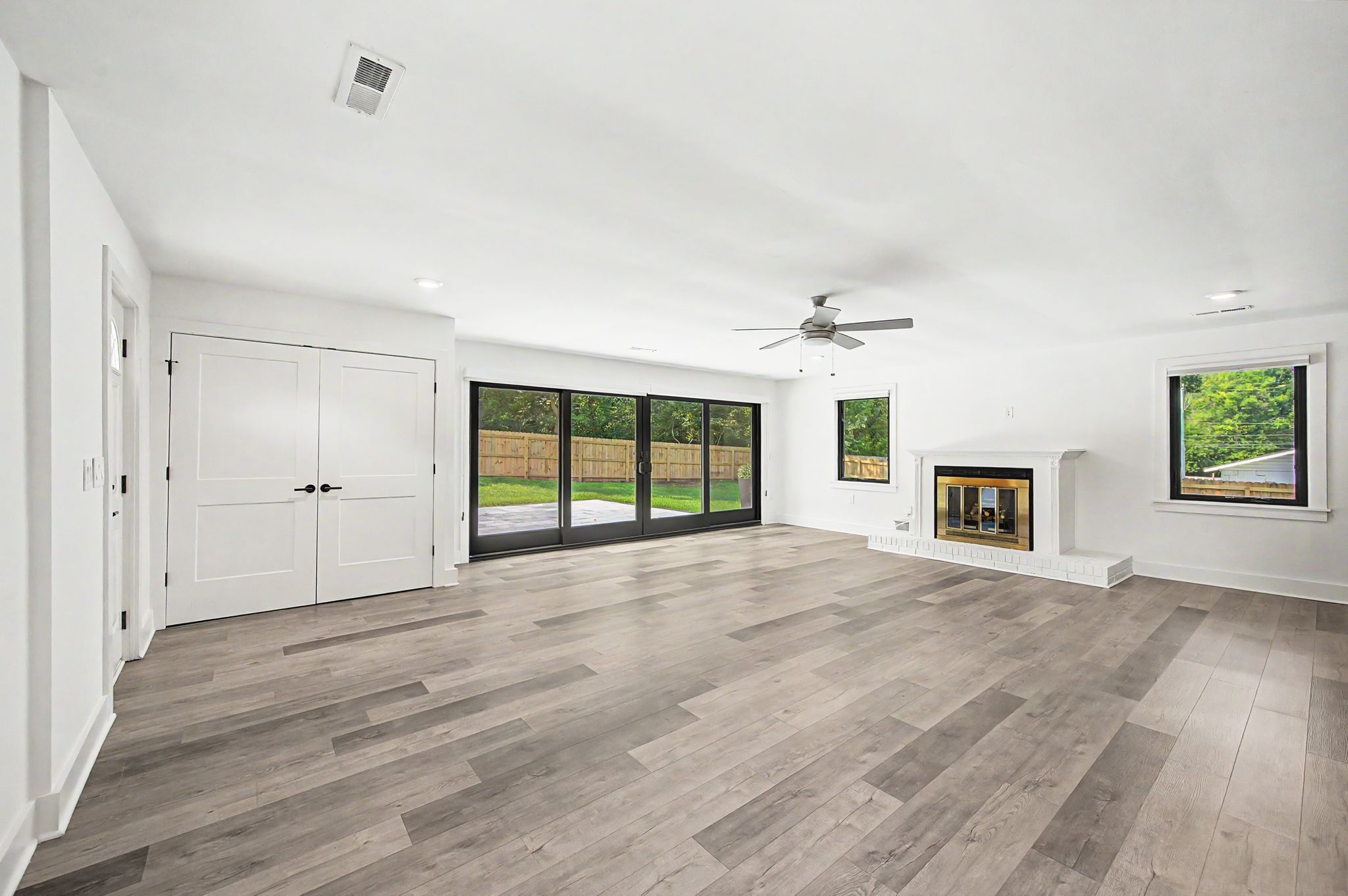 1205 Saint Marys Ln